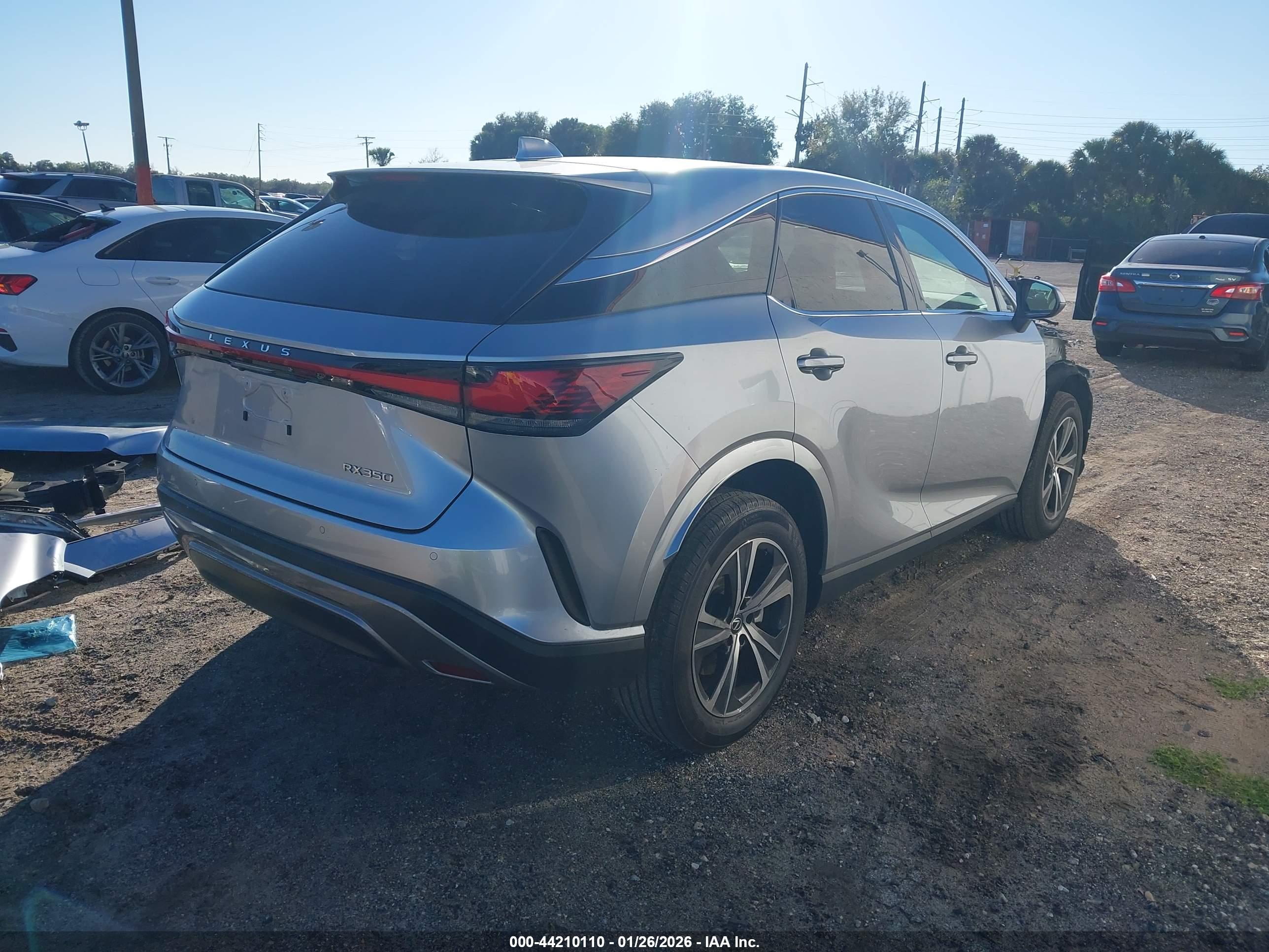 LEXUS RX image 4
