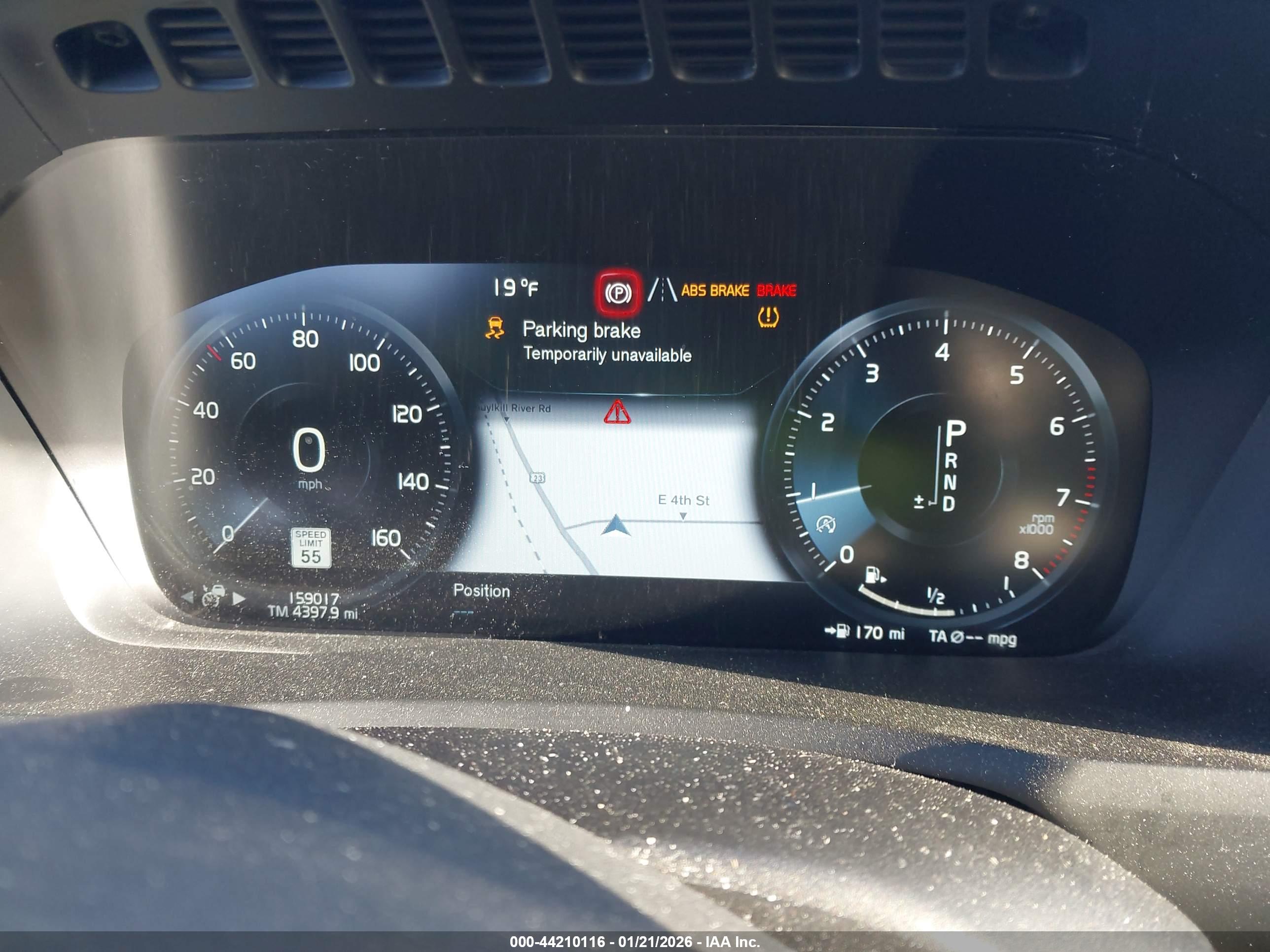 VOLVO XC90 image 7