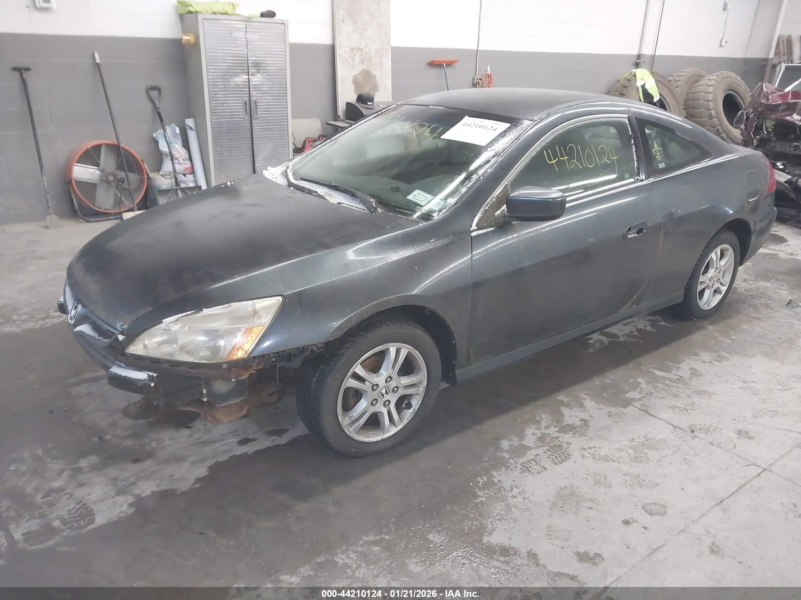 HONDA ACCORD image 2