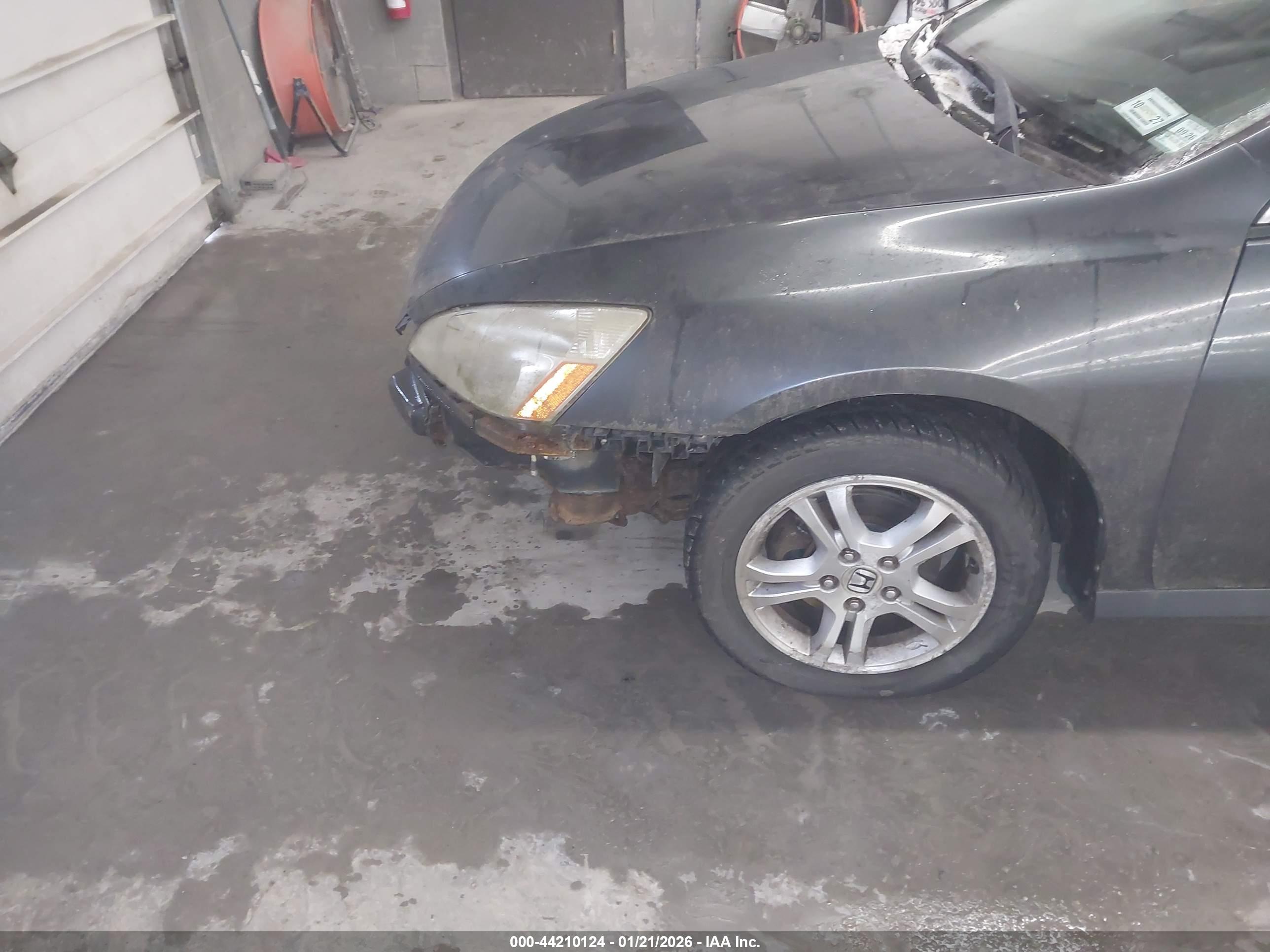 HONDA ACCORD image 6