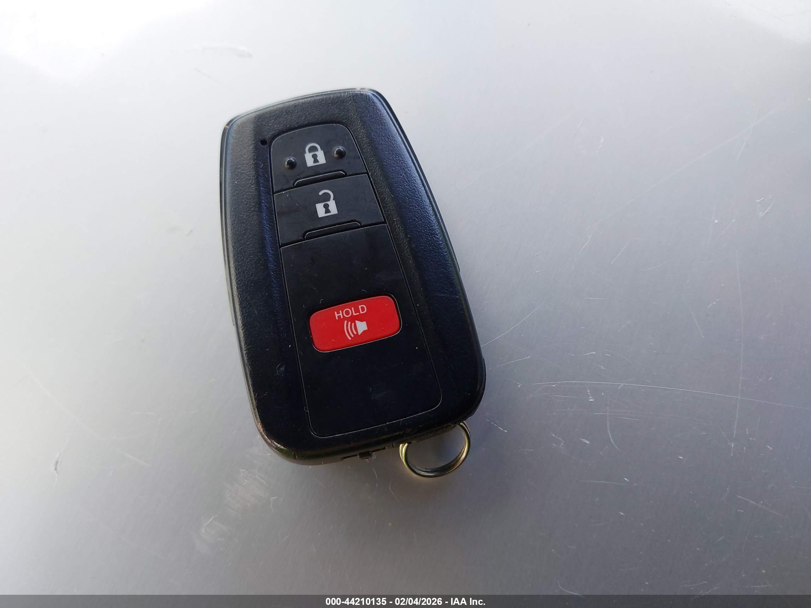 TOYOTA RAV4 image 11