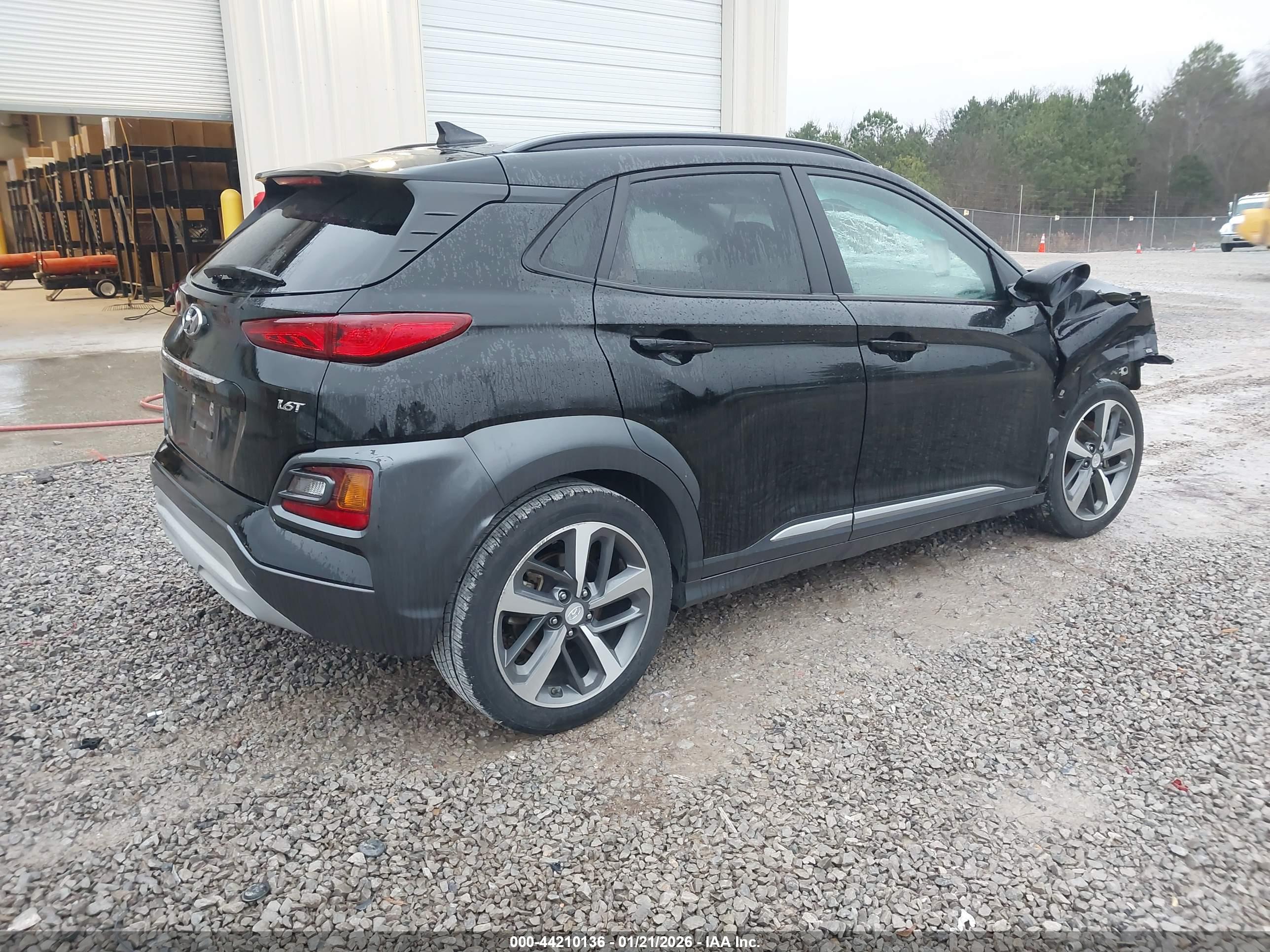 HYUNDAI KONA image 4