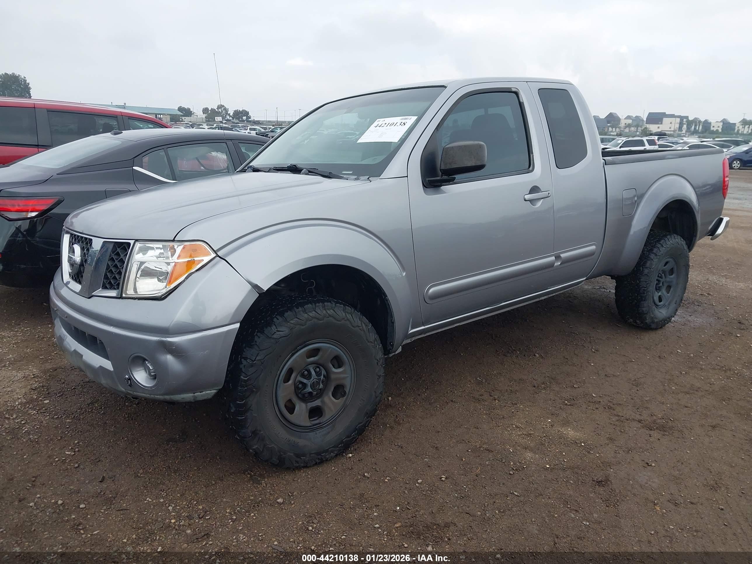 NISSAN FRONTIER image 2