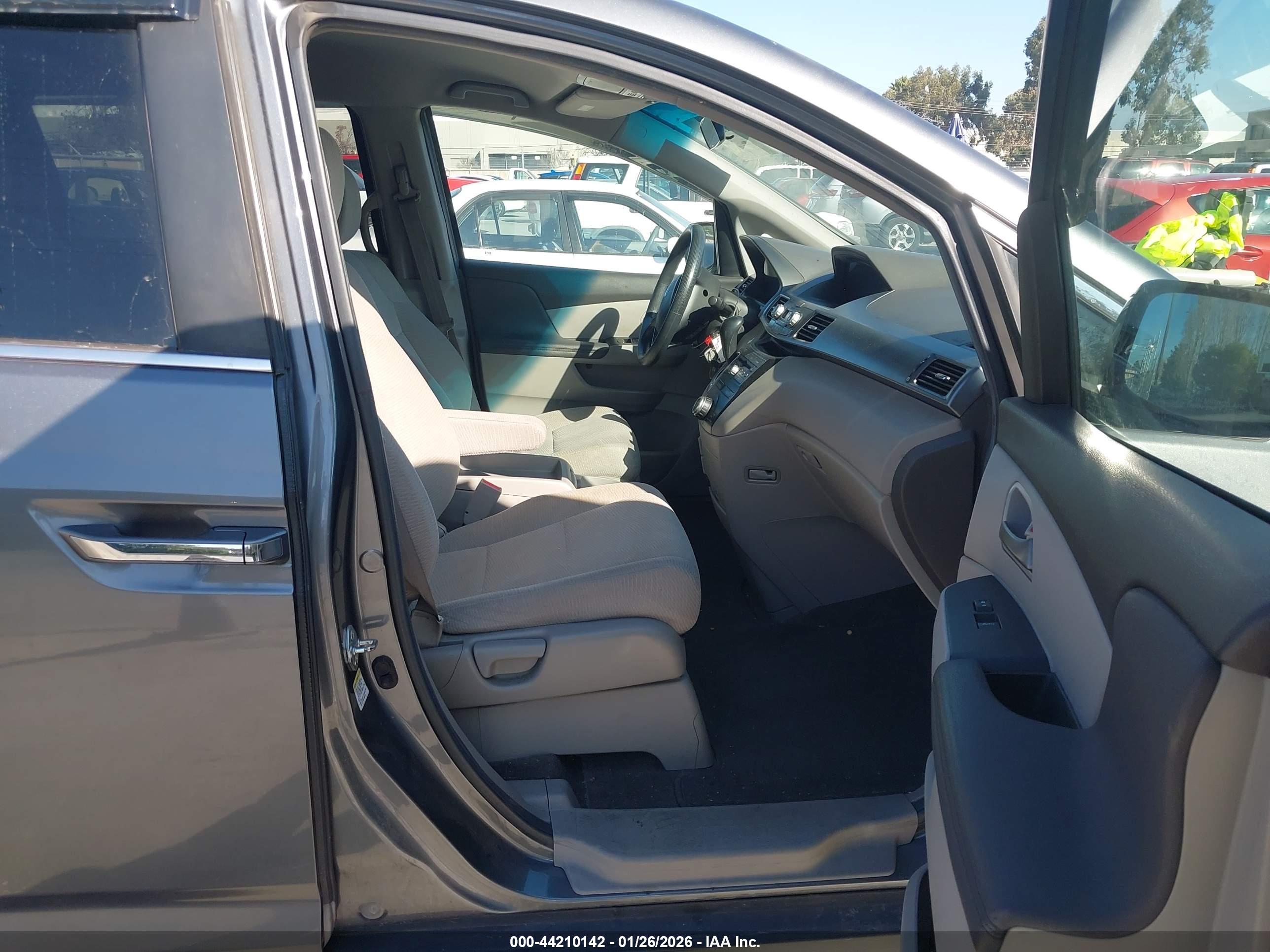HONDA ODYSSEY image 5