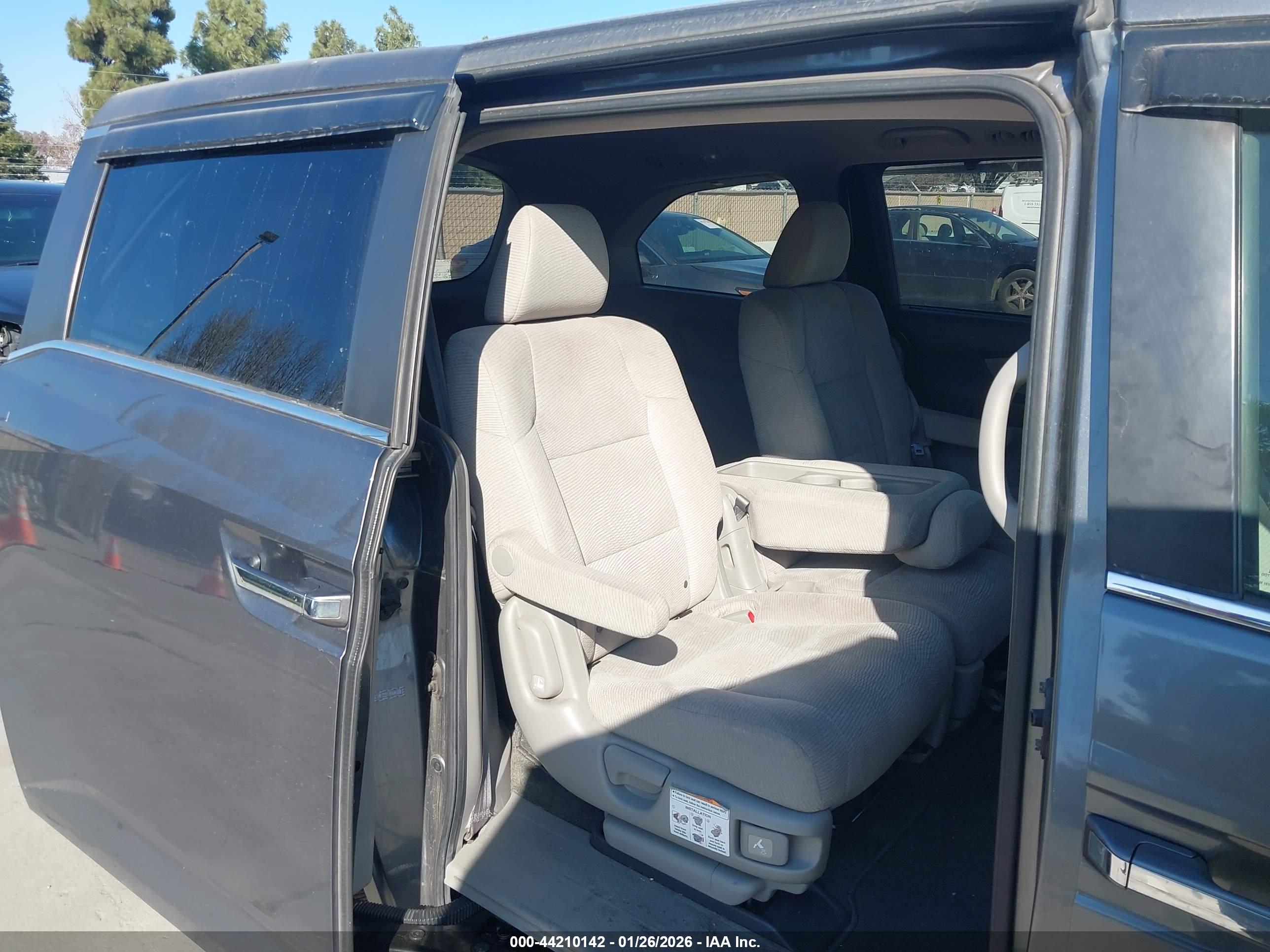 HONDA ODYSSEY image 8