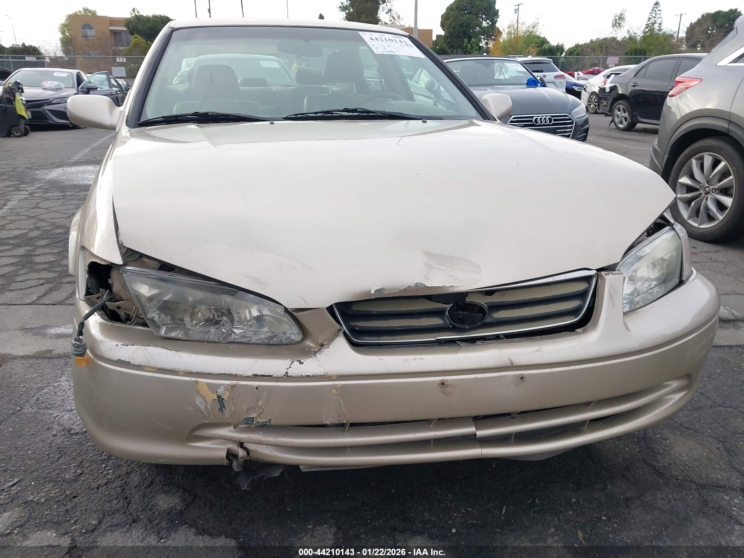 TOYOTA CAMRY image 6