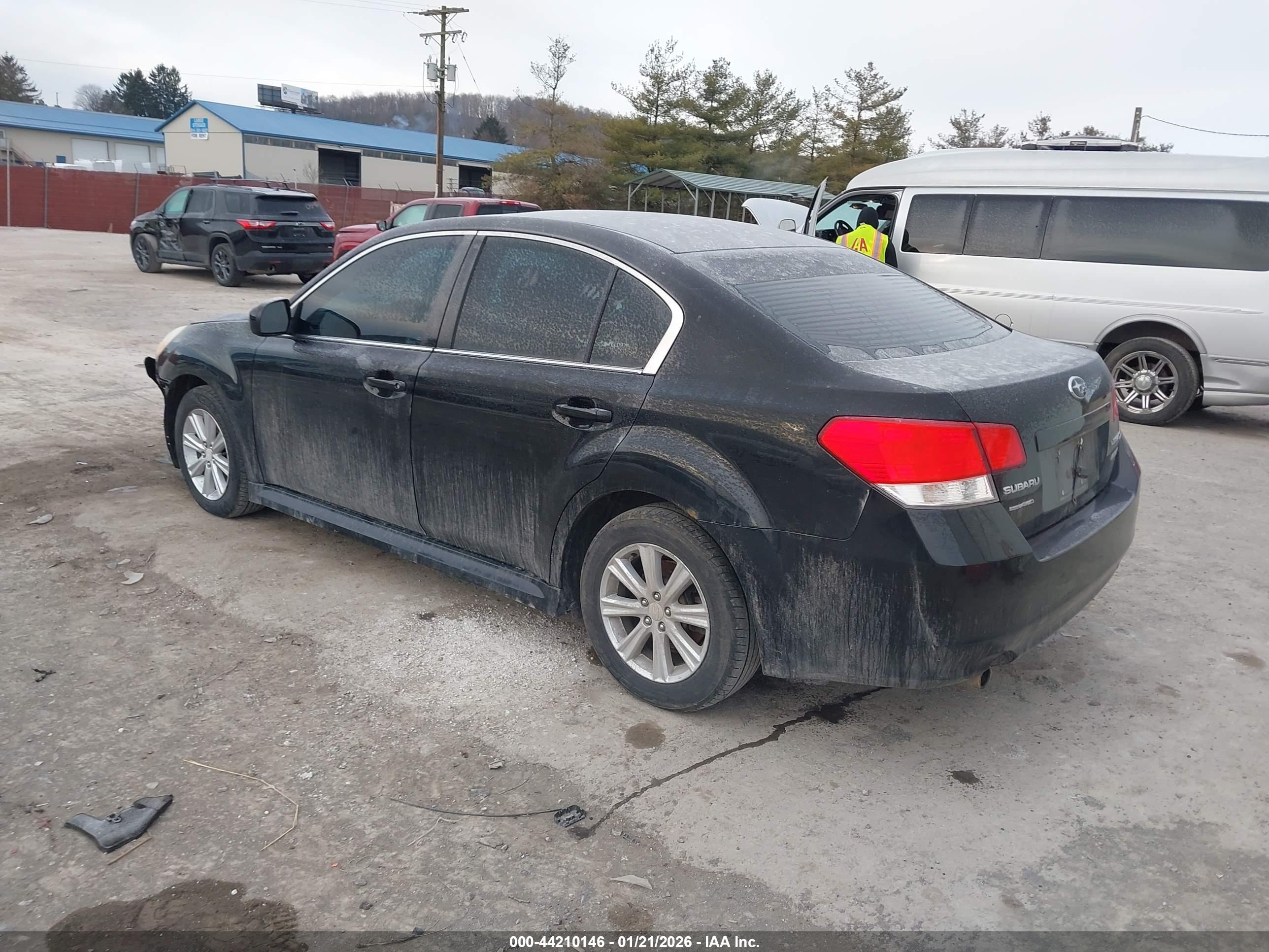 SUBARU LEGACY image 3