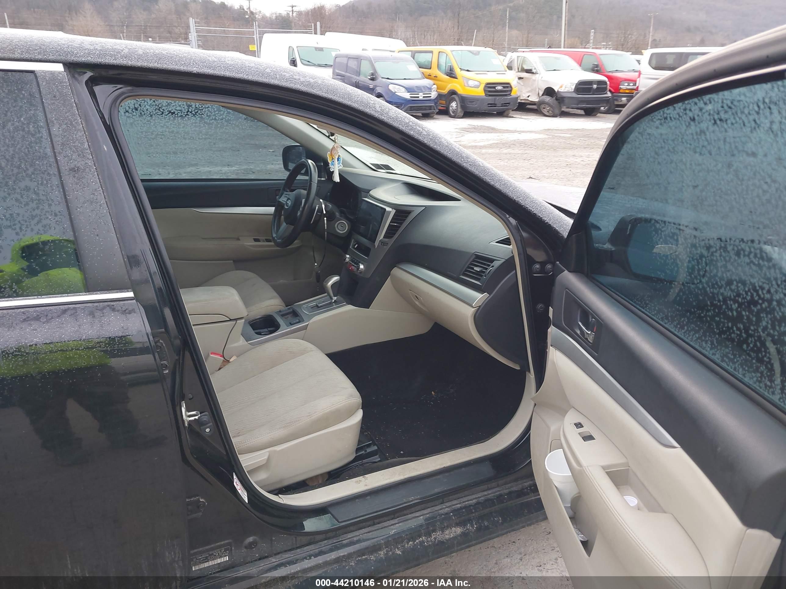 SUBARU LEGACY image 5