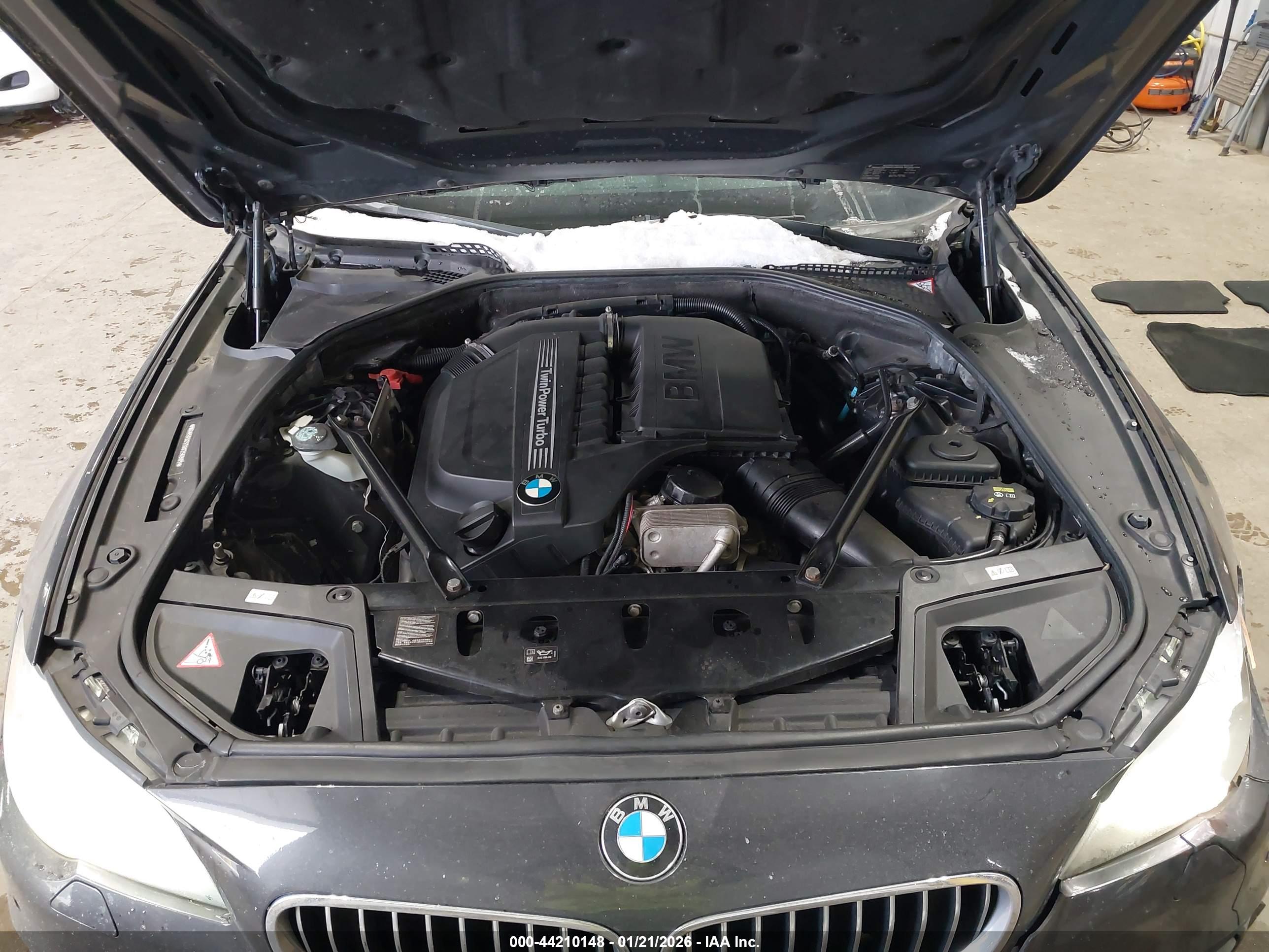 BMW 535I image 10