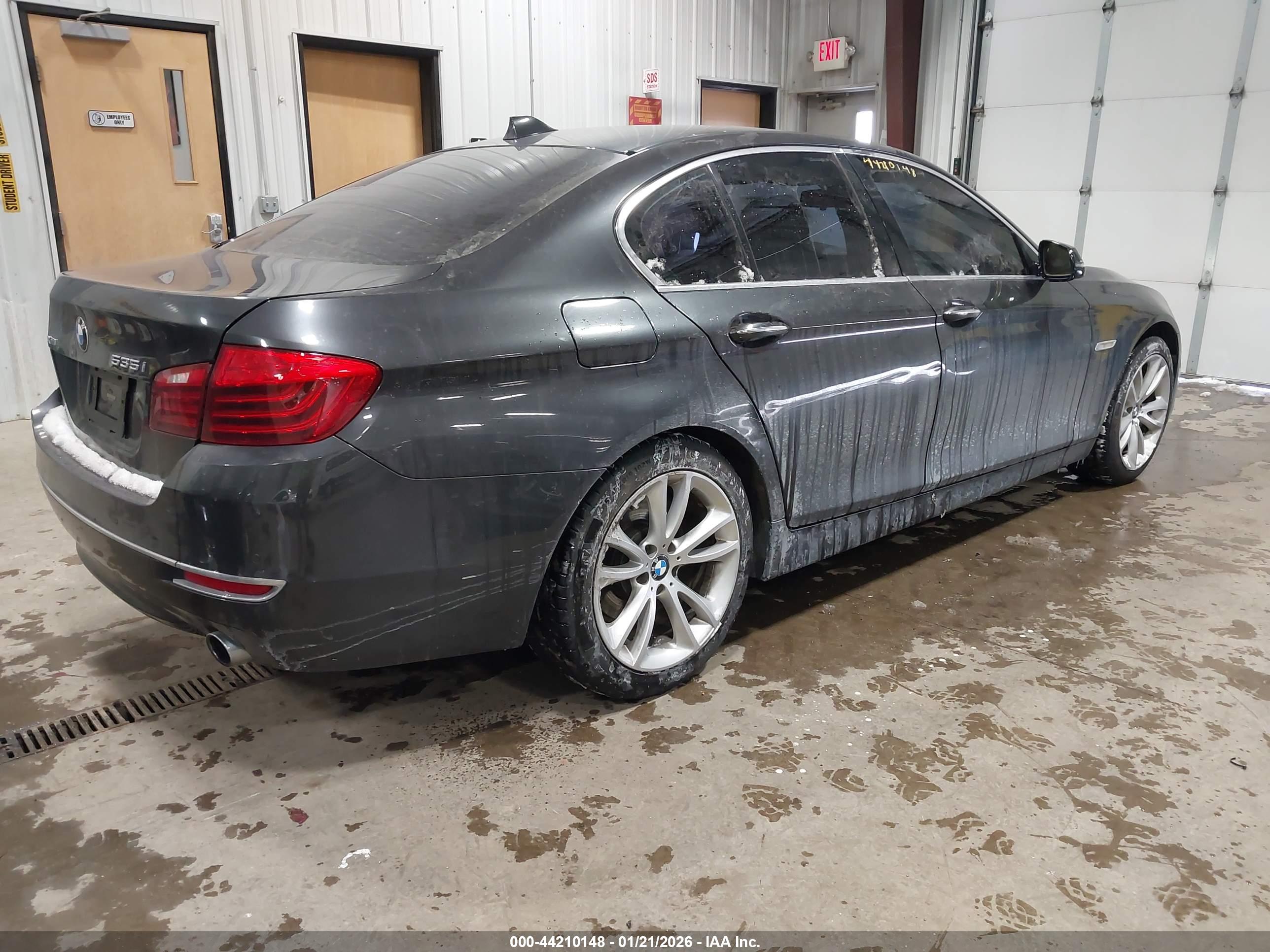 BMW 535I image 4