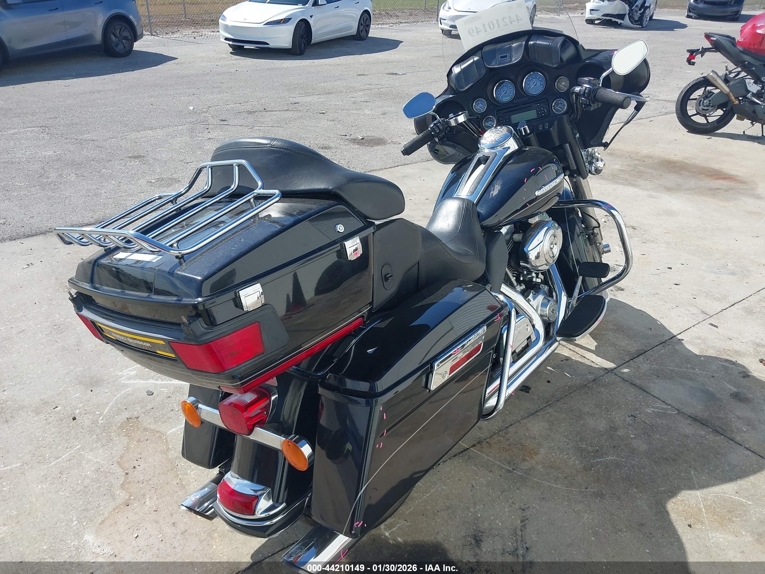 HARLEY-DAVIDSON FLHTK image 4