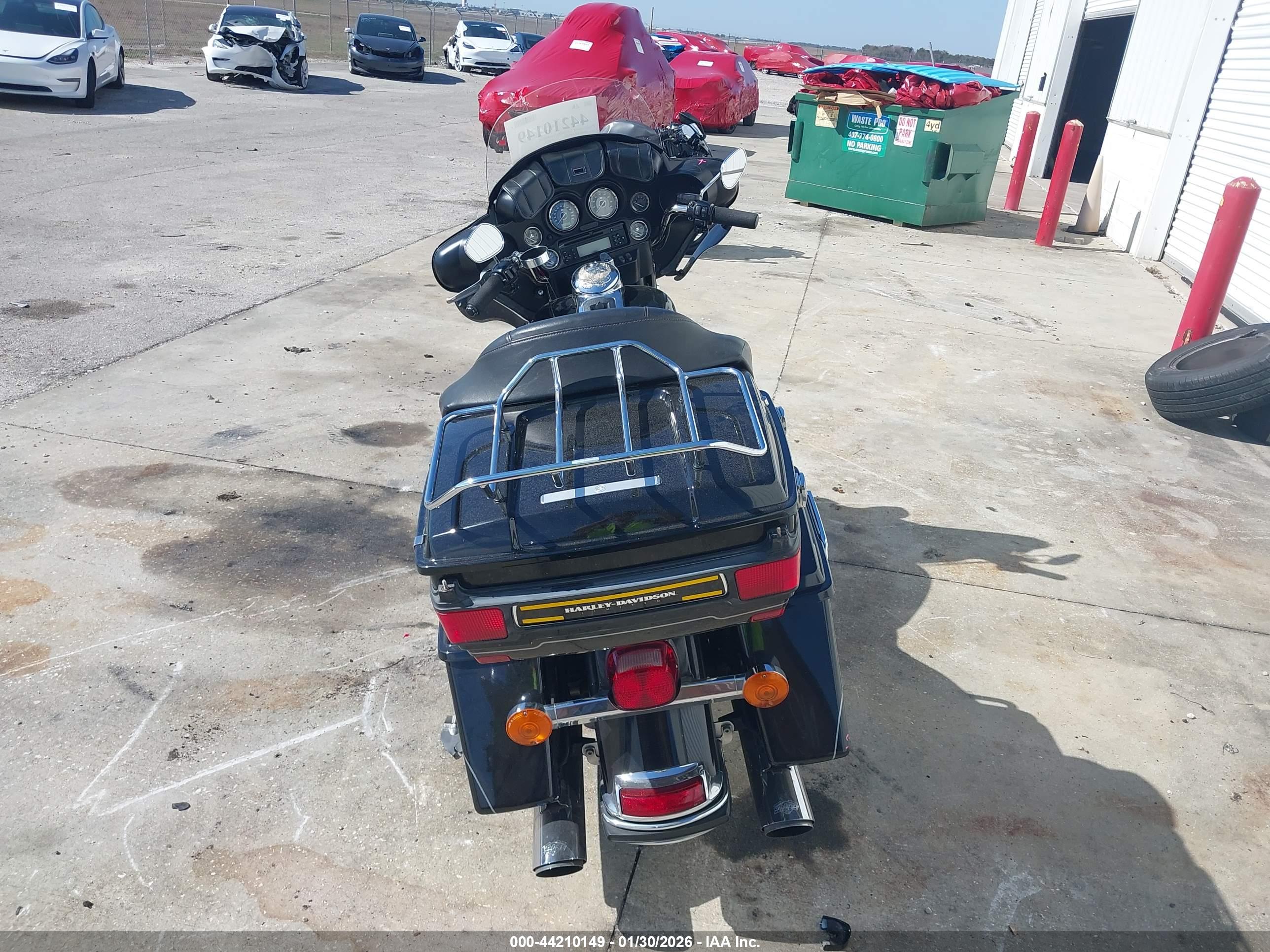 HARLEY-DAVIDSON FLHTK image 6