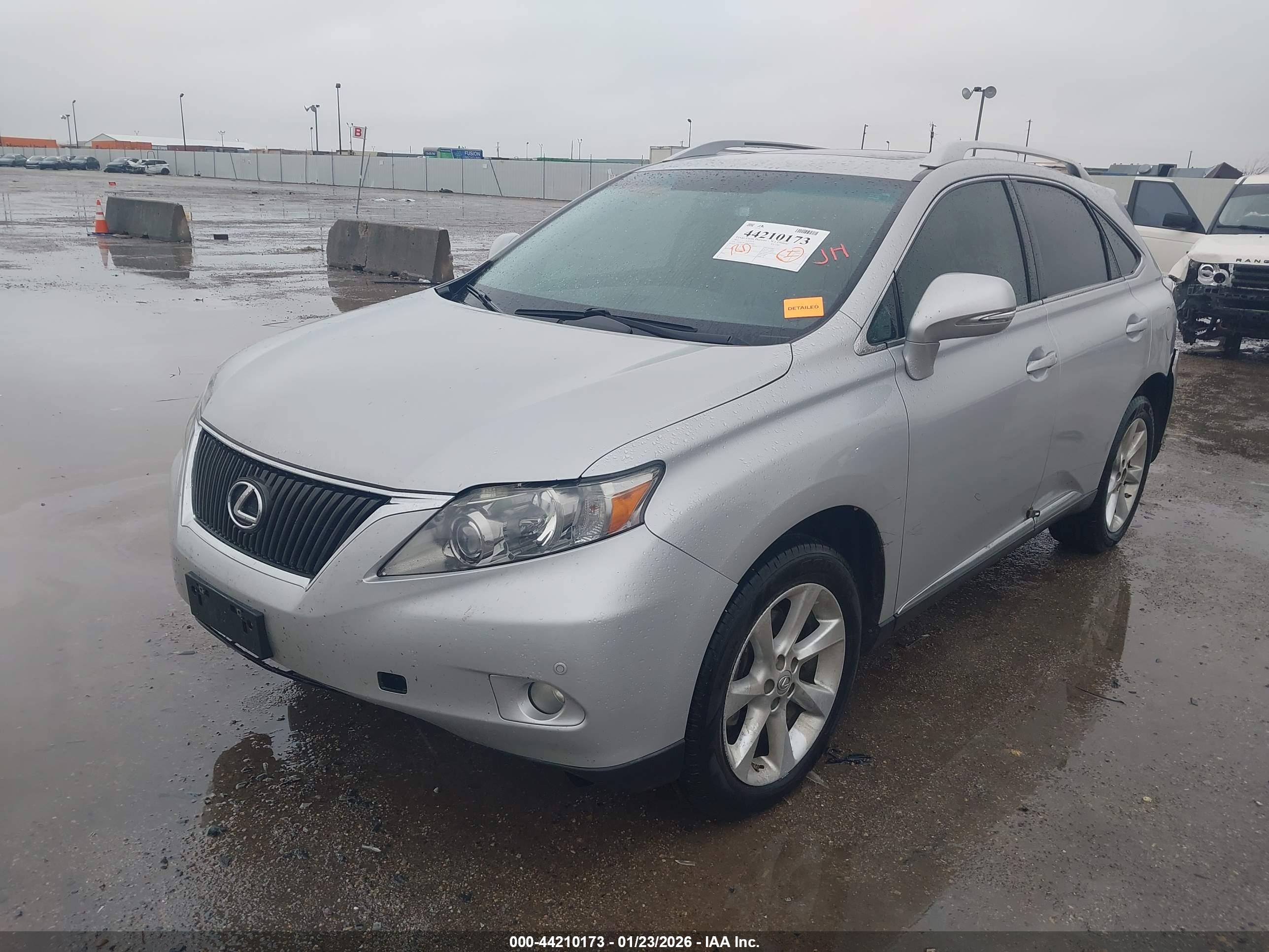 LEXUS RX image 2