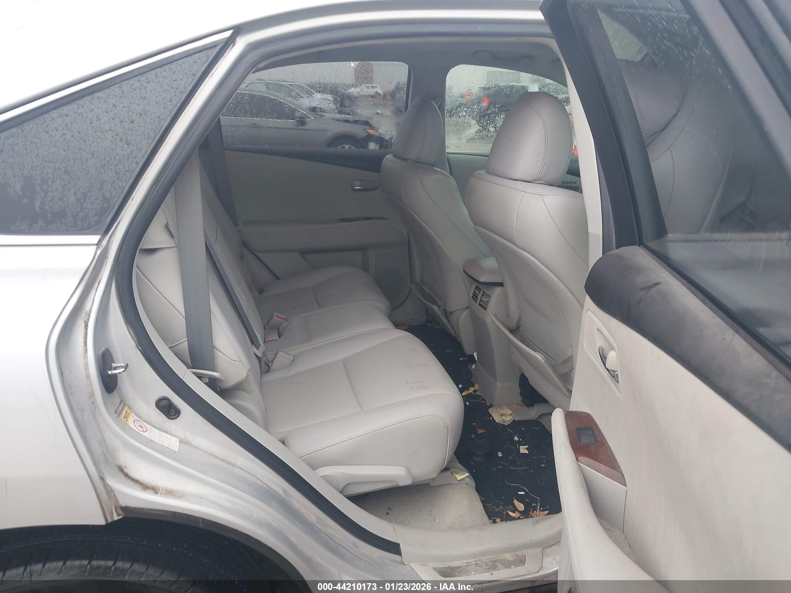 LEXUS RX image 8