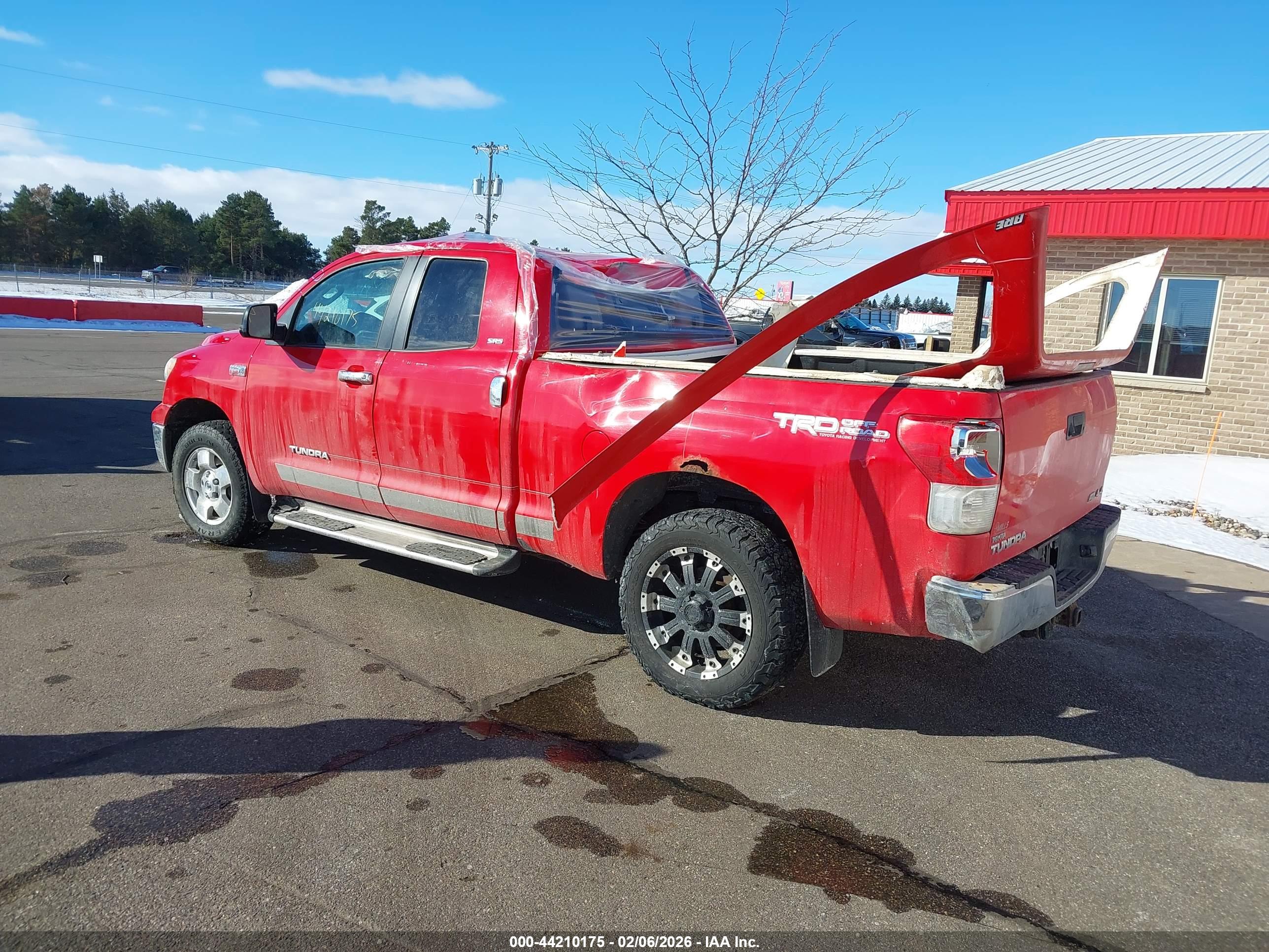 TOYOTA TUNDRA image 3
