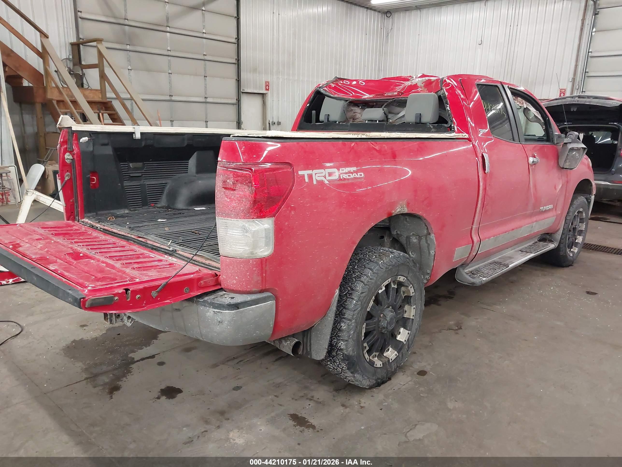 TOYOTA TUNDRA image 4