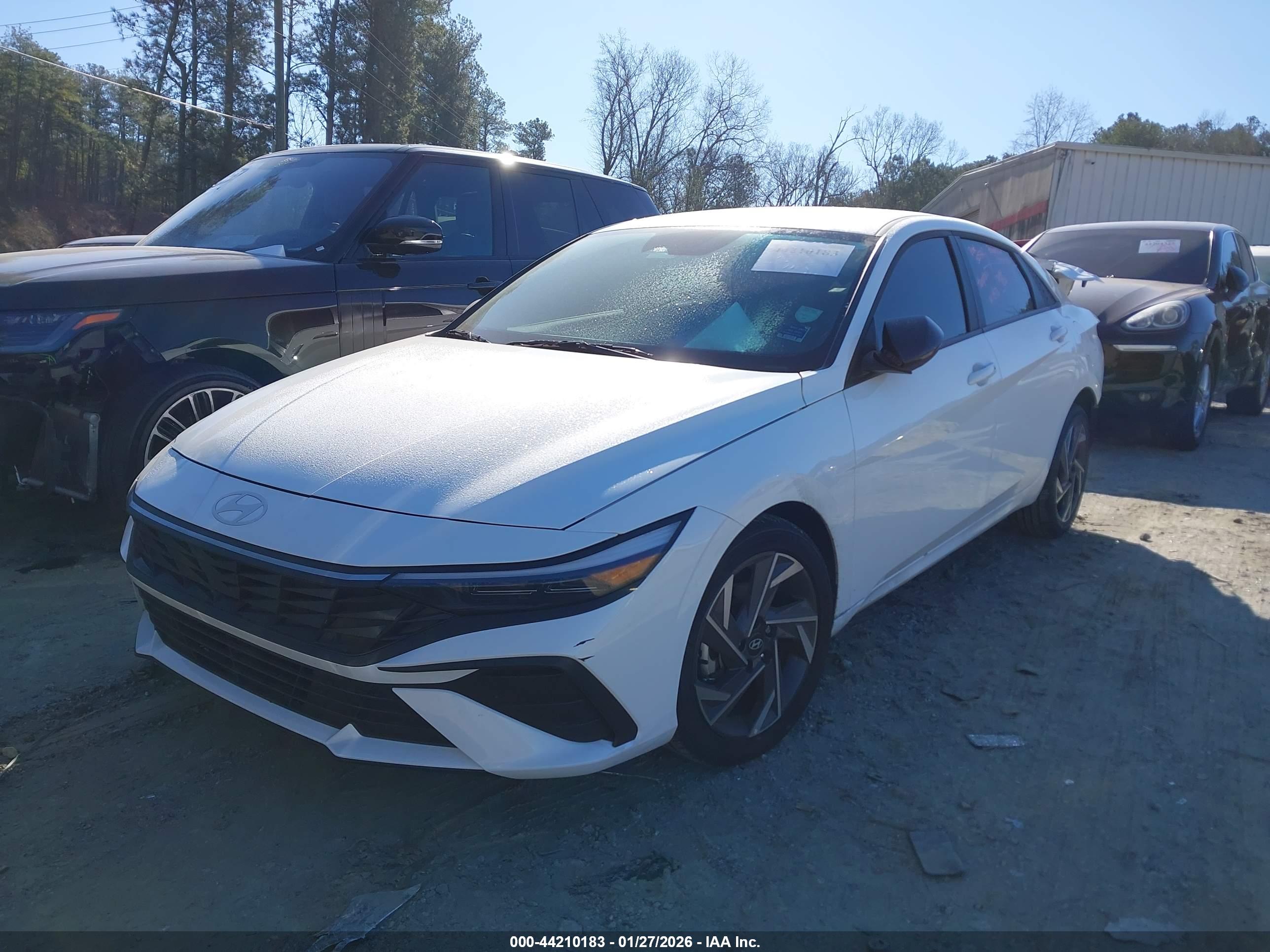 HYUNDAI ELANTRA image 2