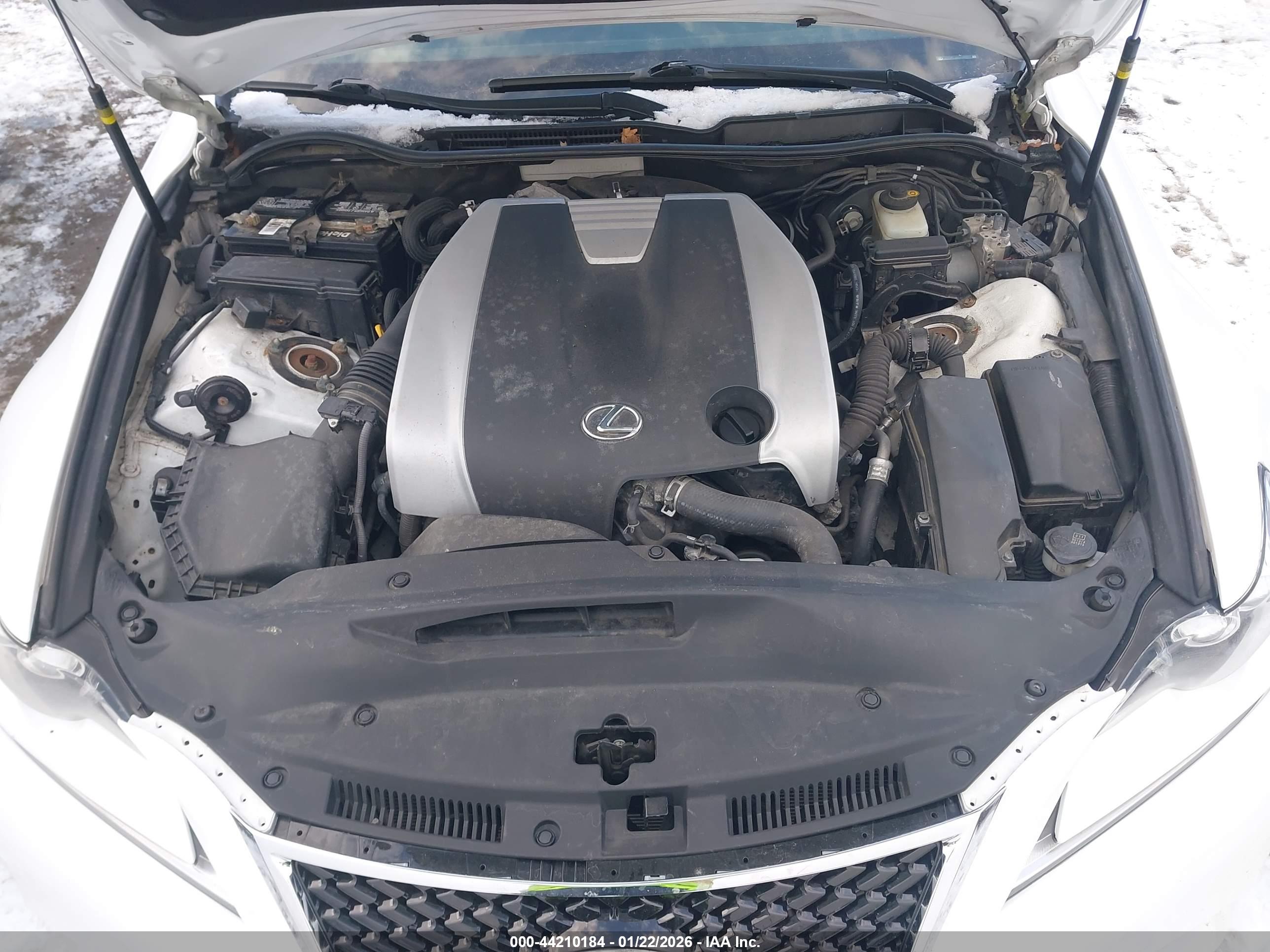 LEXUS IS image 10