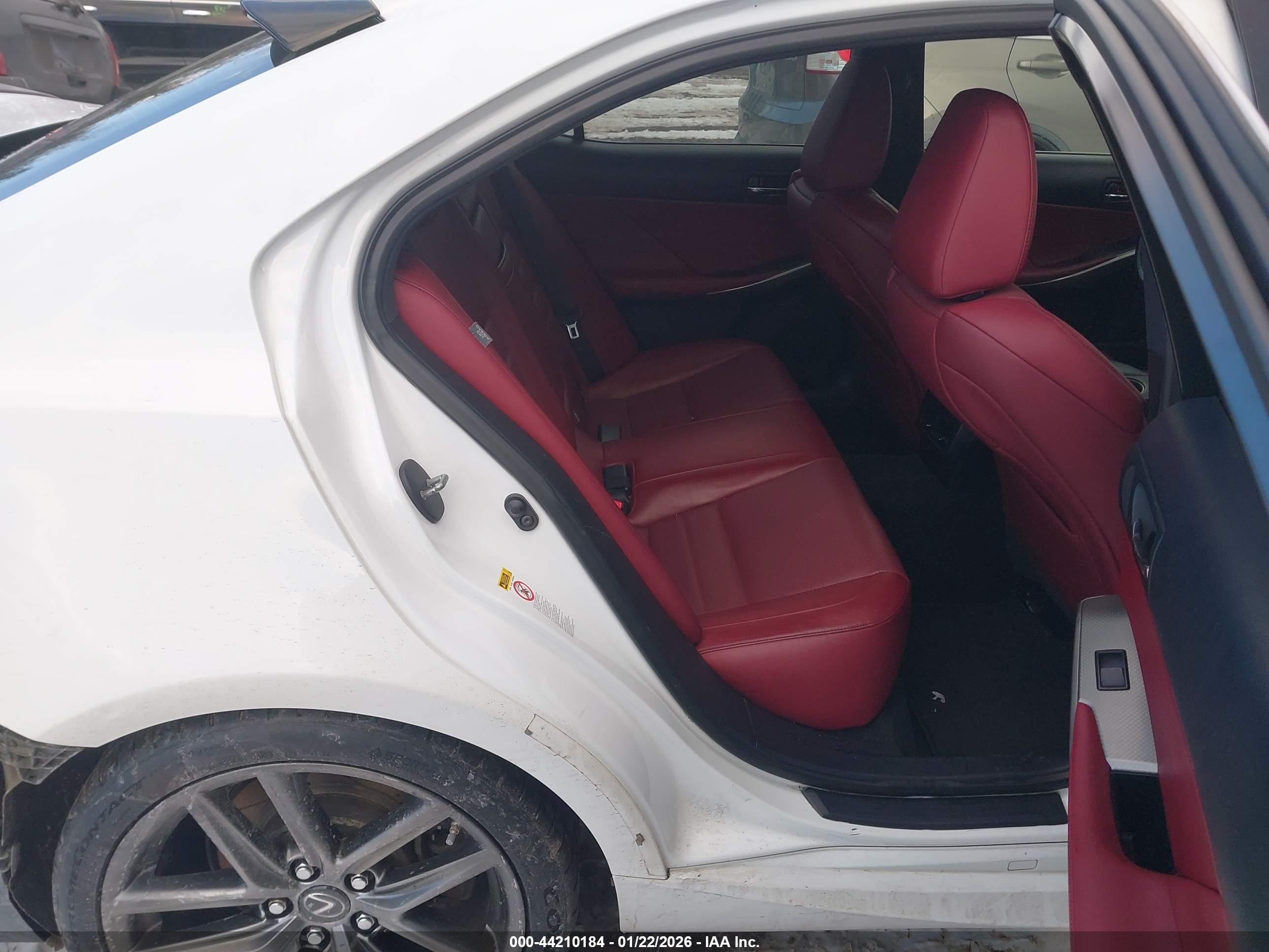 LEXUS IS image 8