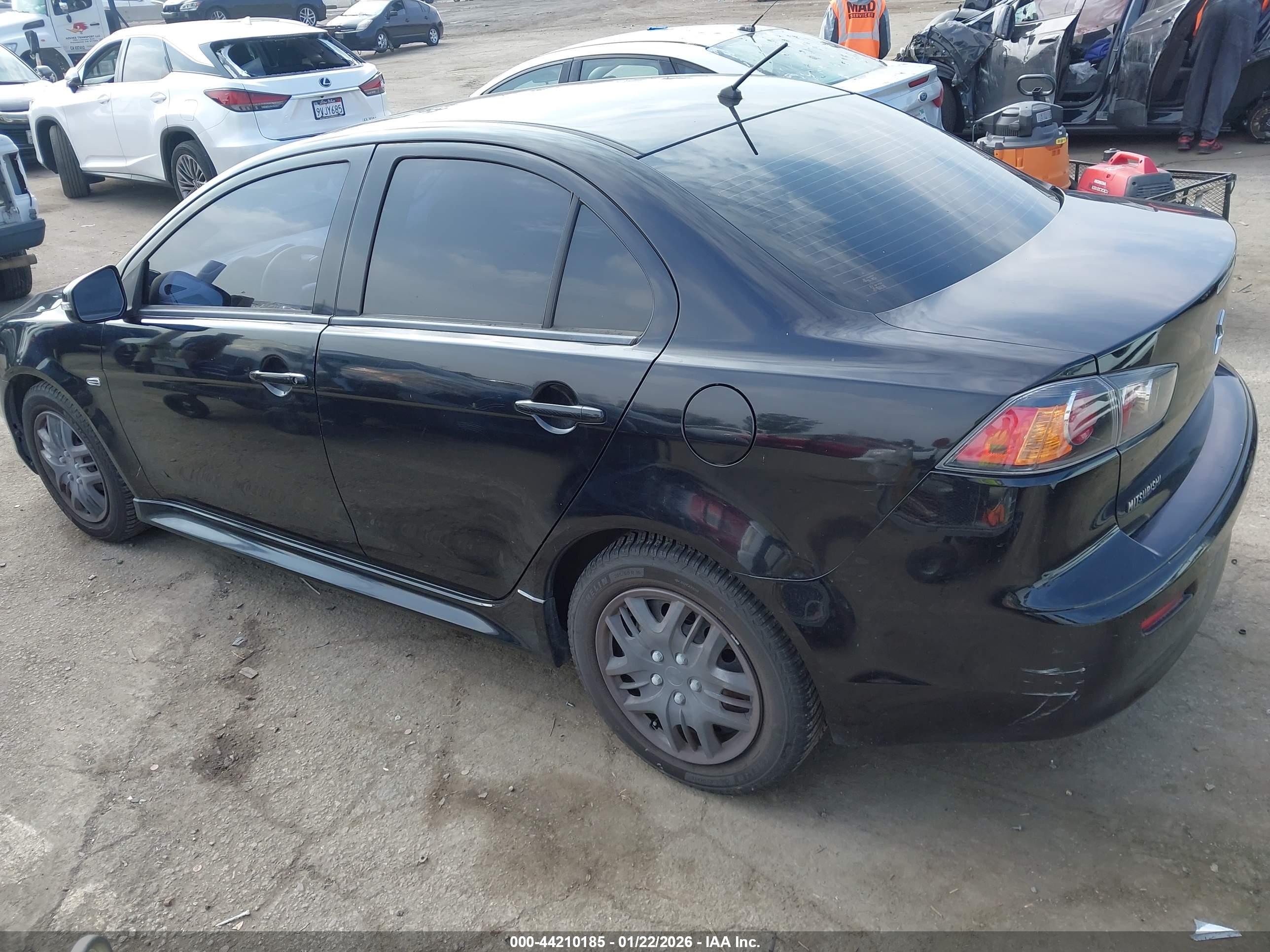 MITSUBISHI LANCER image 3