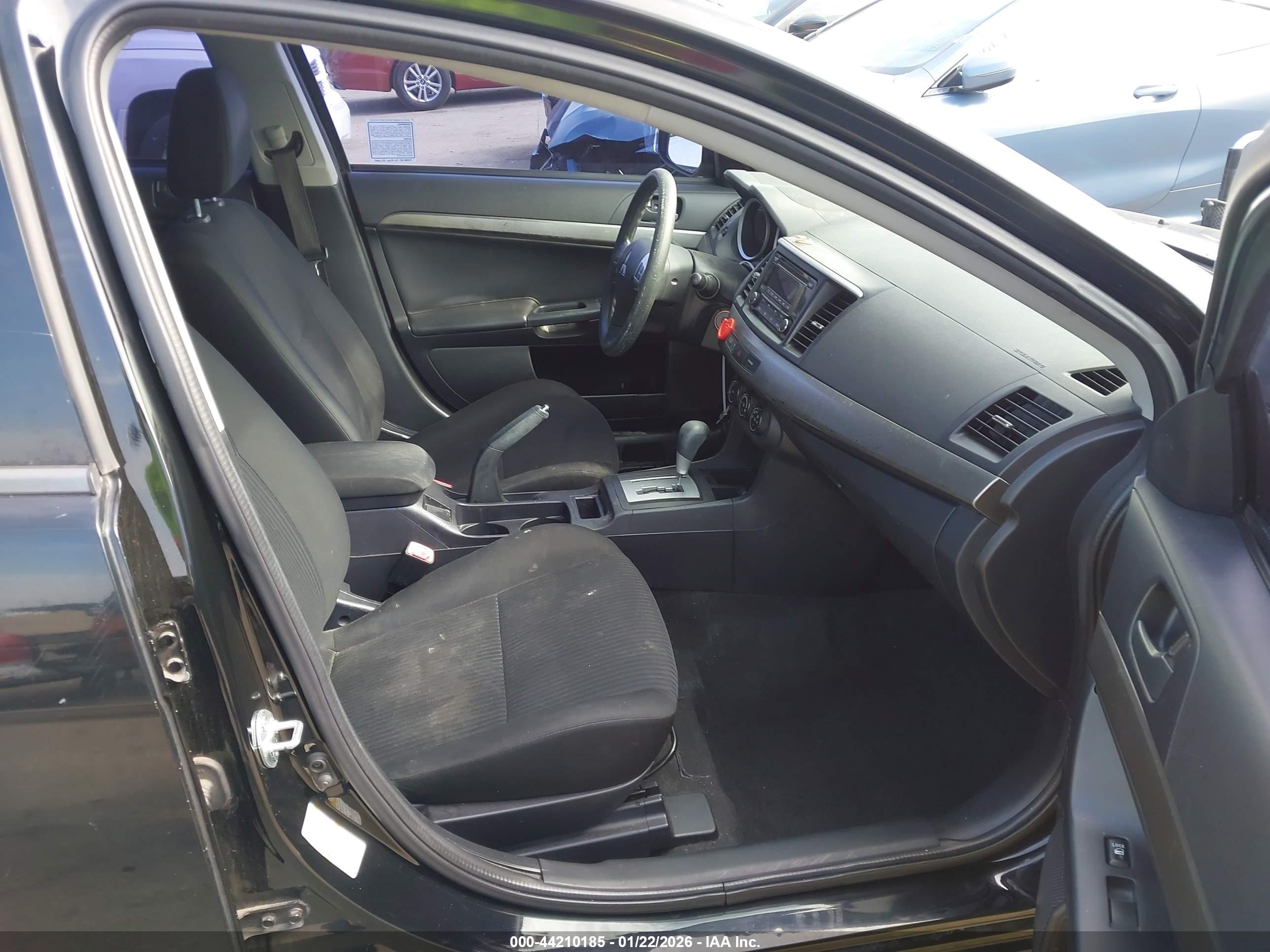 MITSUBISHI LANCER image 5