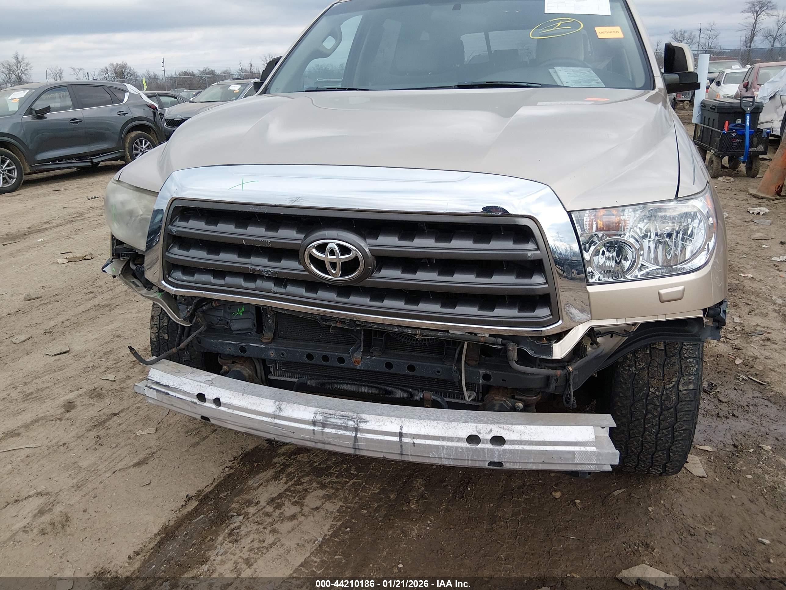 TOYOTA SEQUOIA image 6