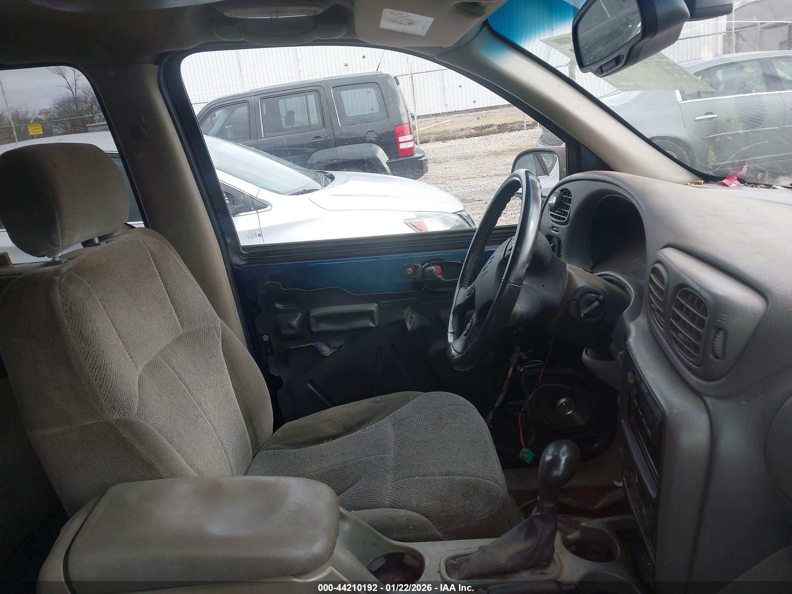 CHEVROLET TRAILBLAZER image 5
