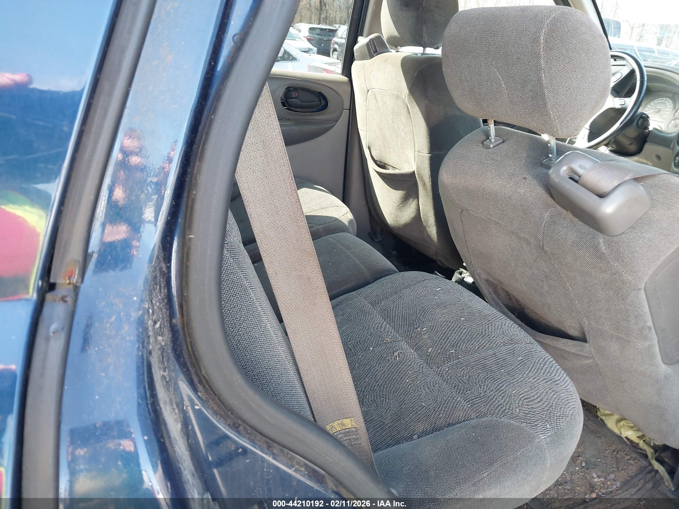CHEVROLET TRAILBLAZER image 8