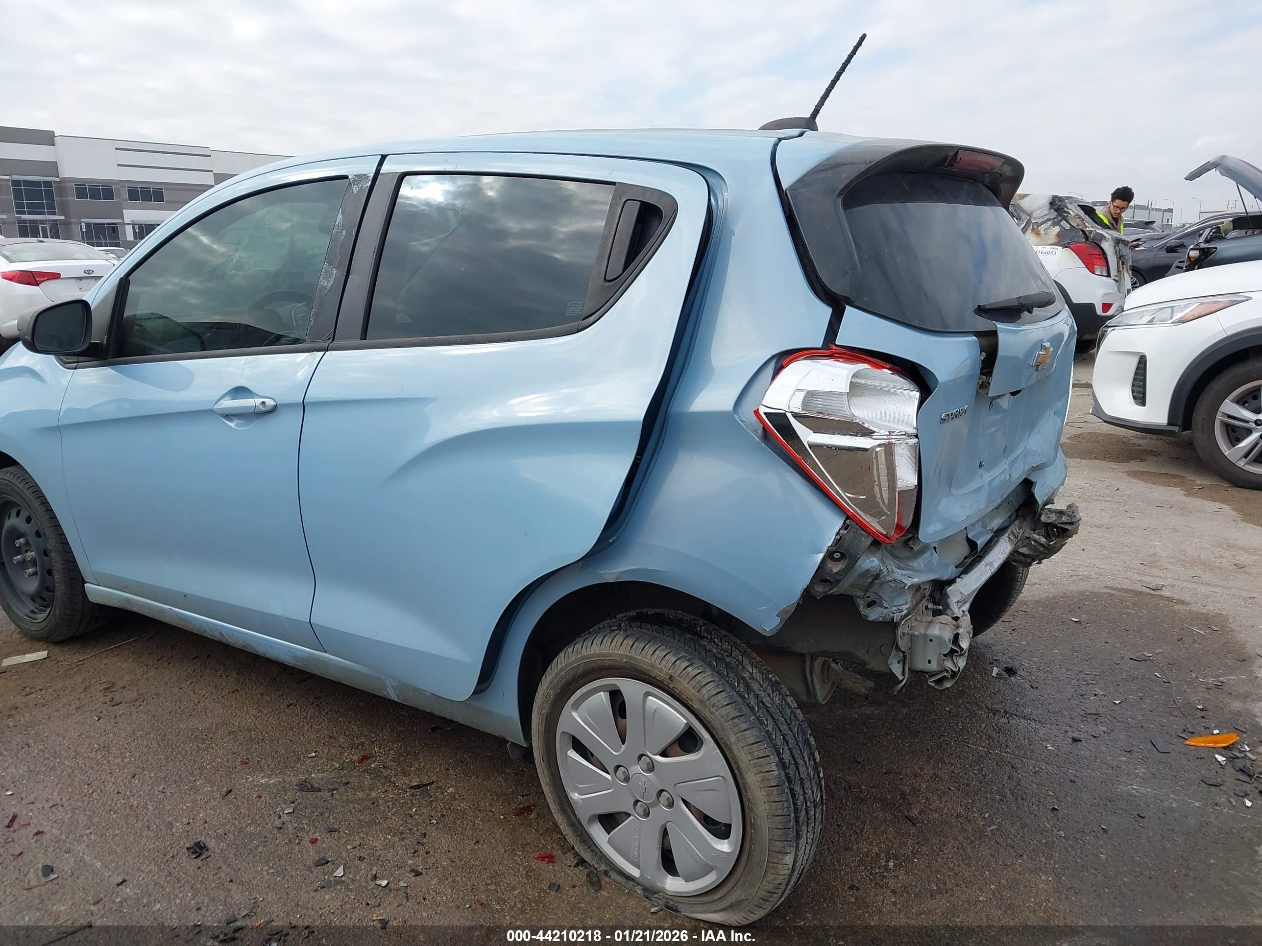CHEVROLET SPARK image 6