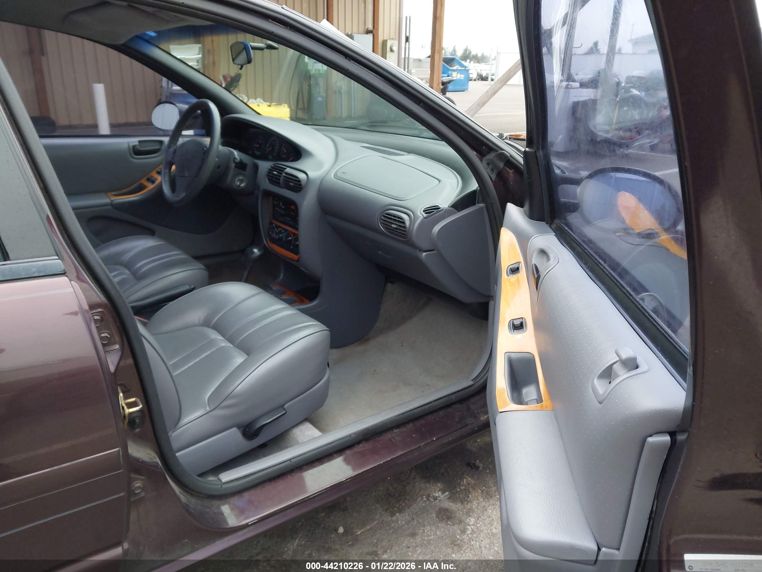 DODGE STRATUS image 5