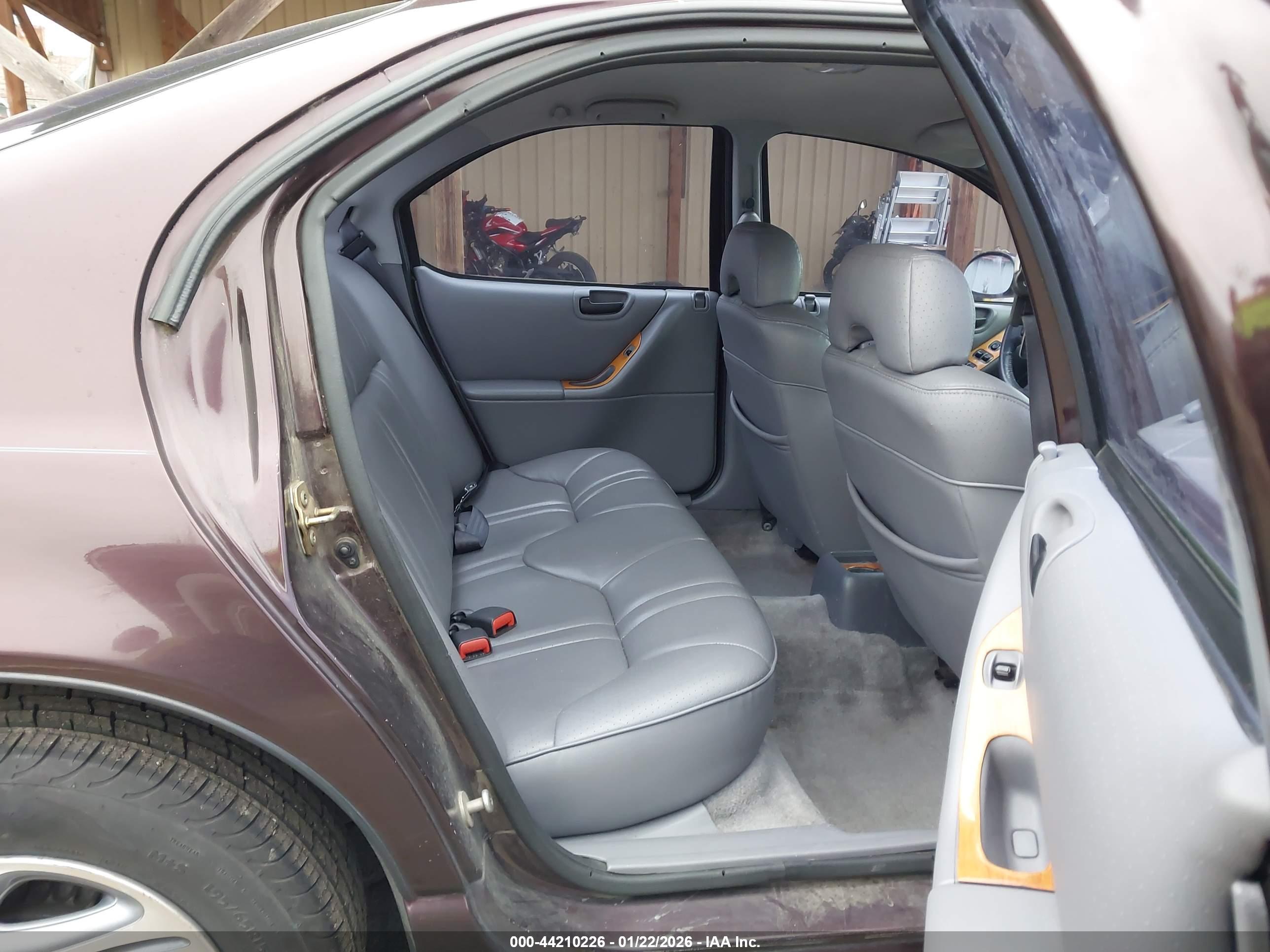 DODGE STRATUS image 8