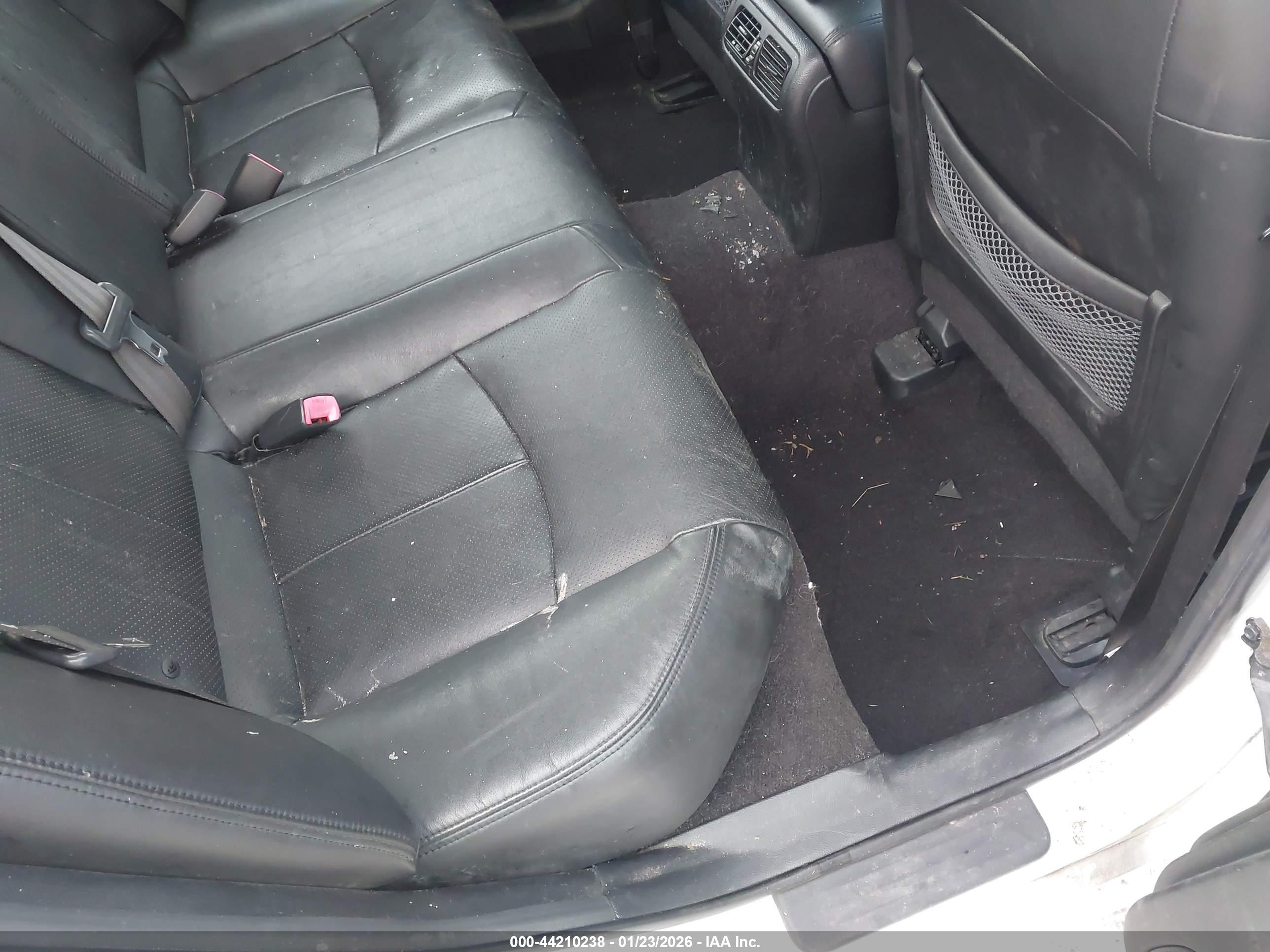 INFINITI G37X image 8