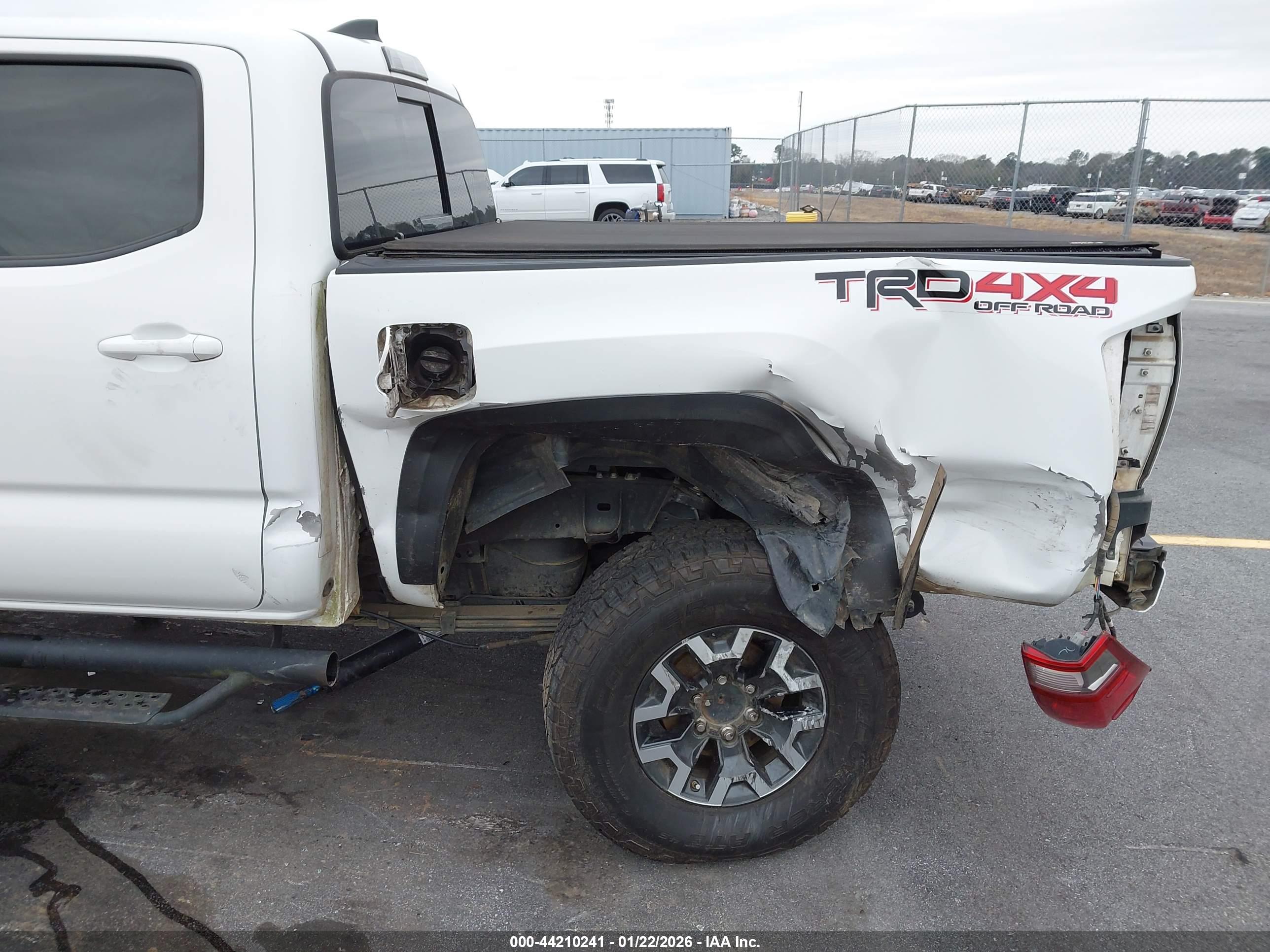 TOYOTA TACOMA image 6