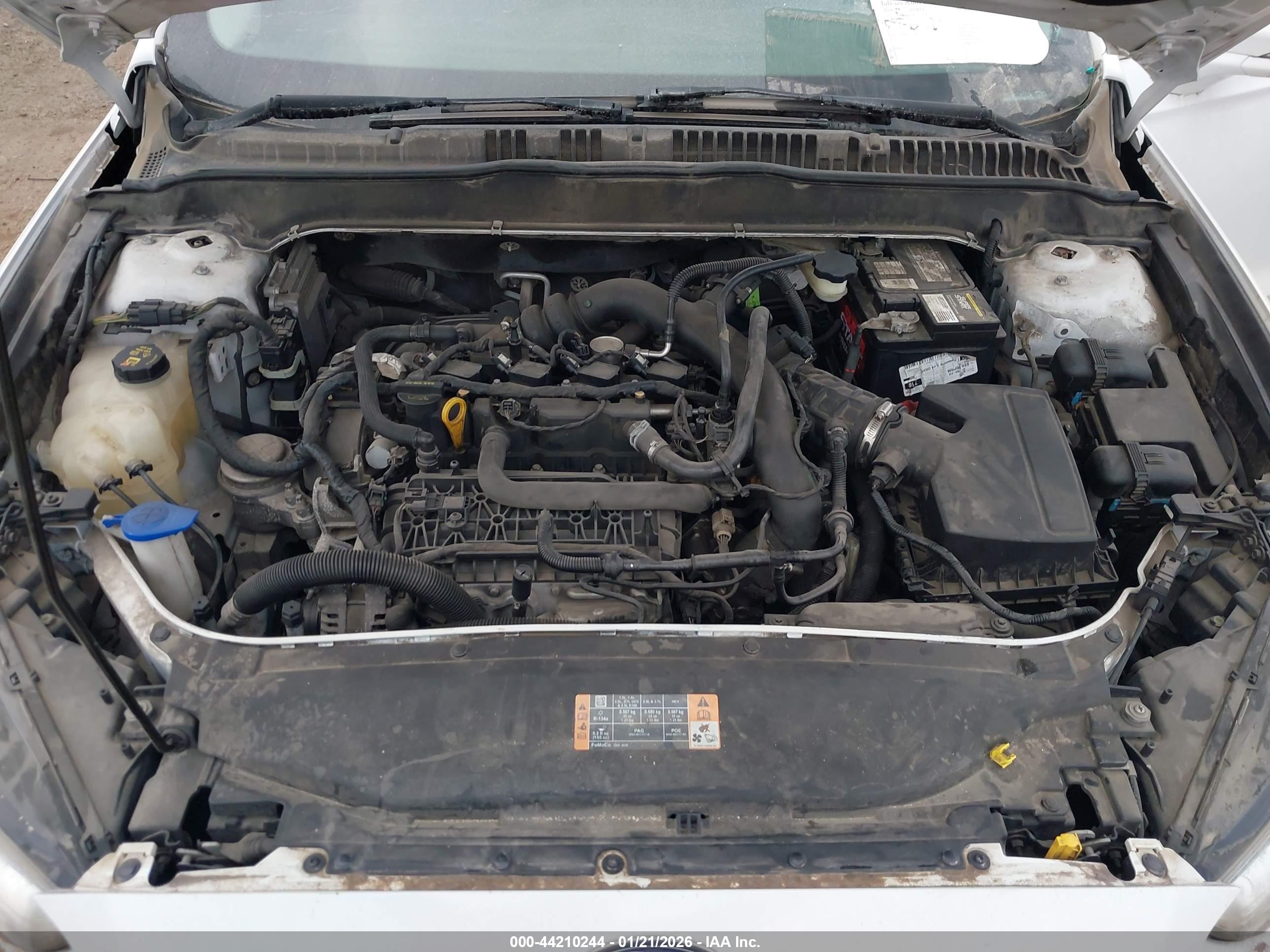 FORD FUSION image 10