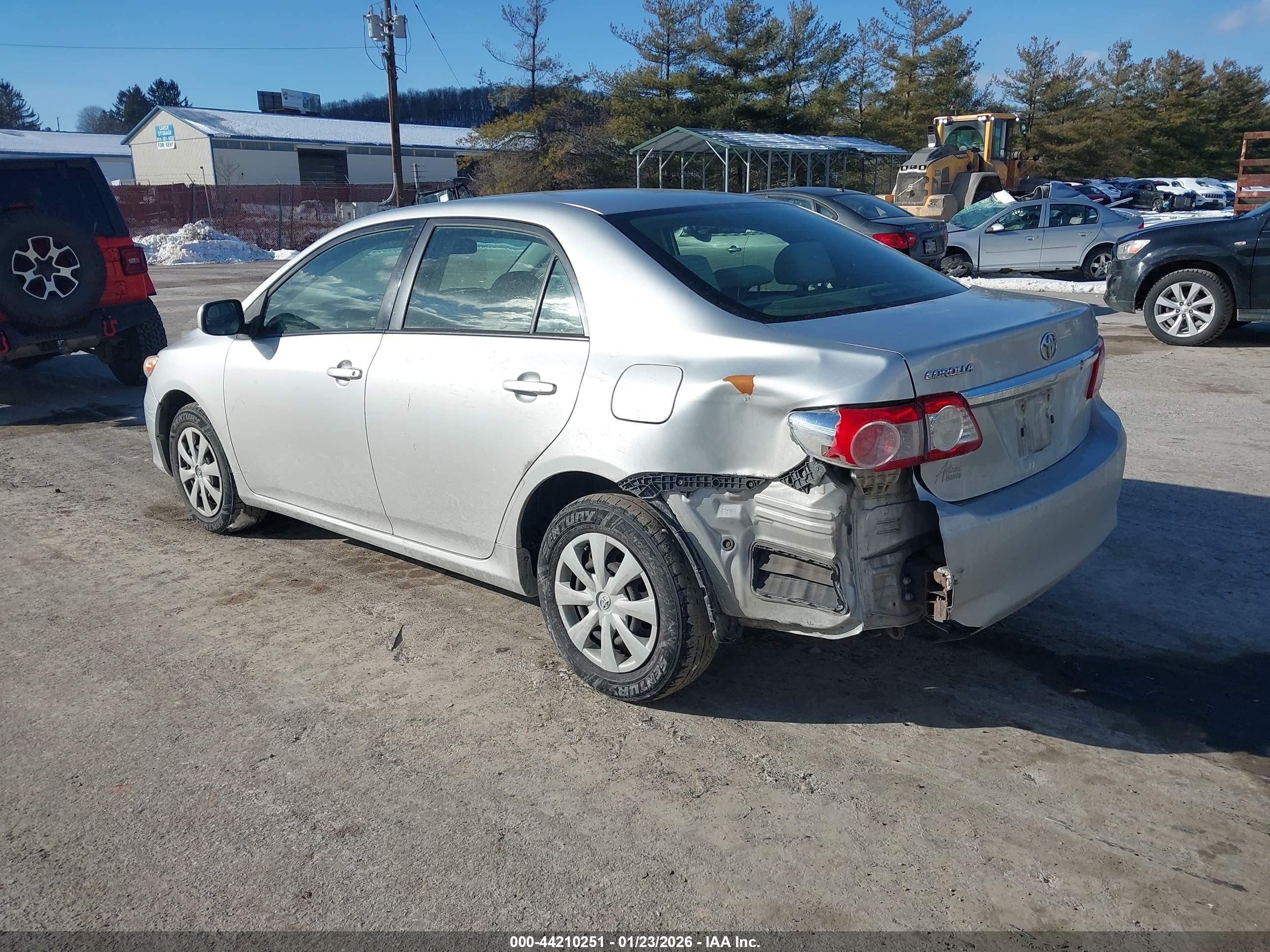 TOYOTA COROLLA image 3