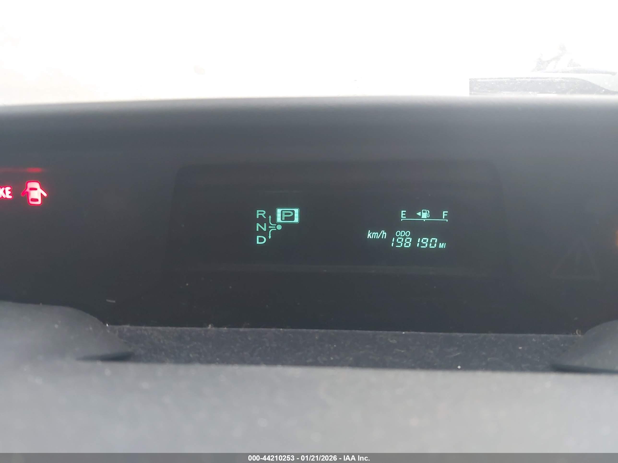 TOYOTA PRIUS image 7