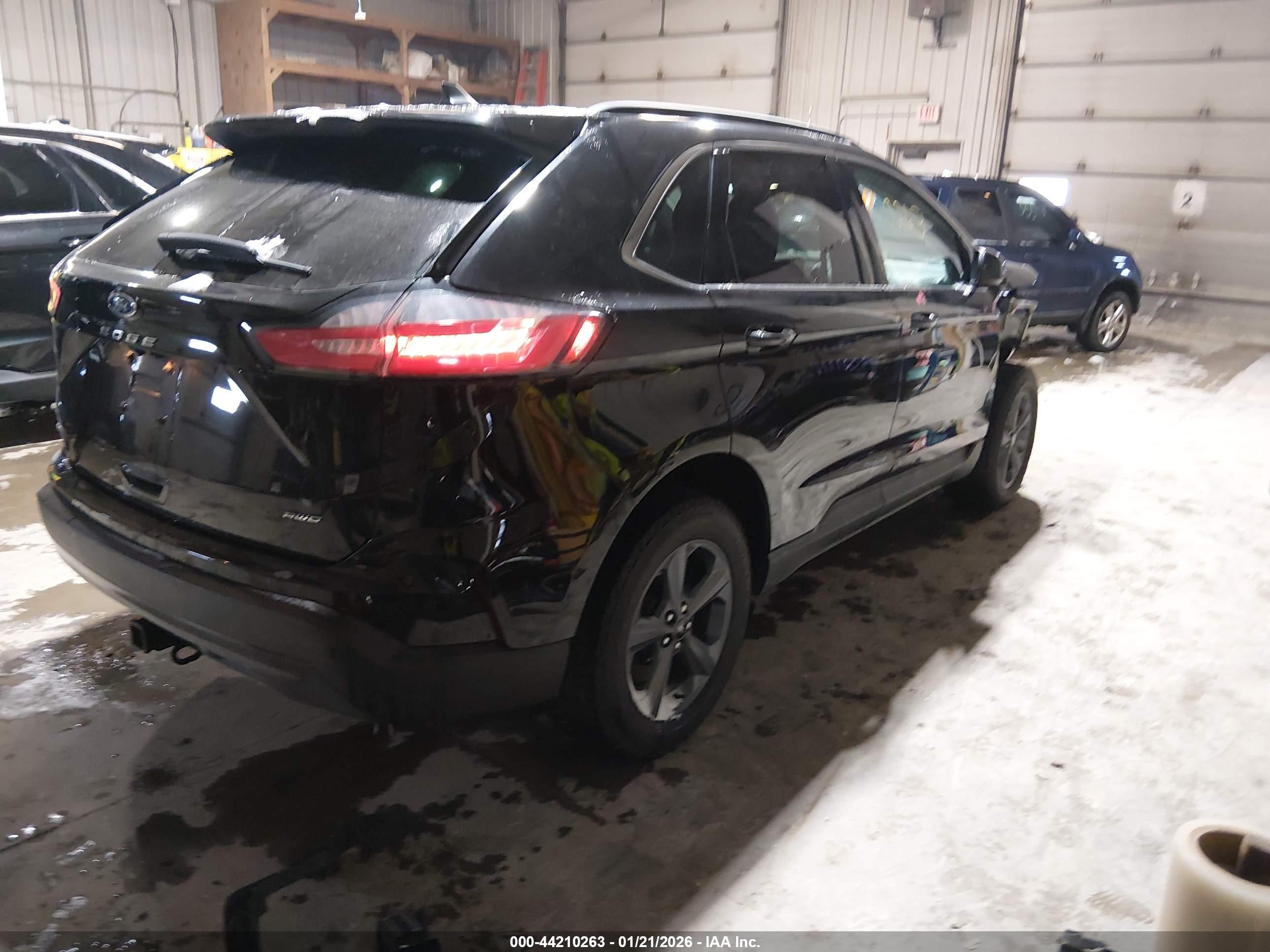 FORD EDGE image 4