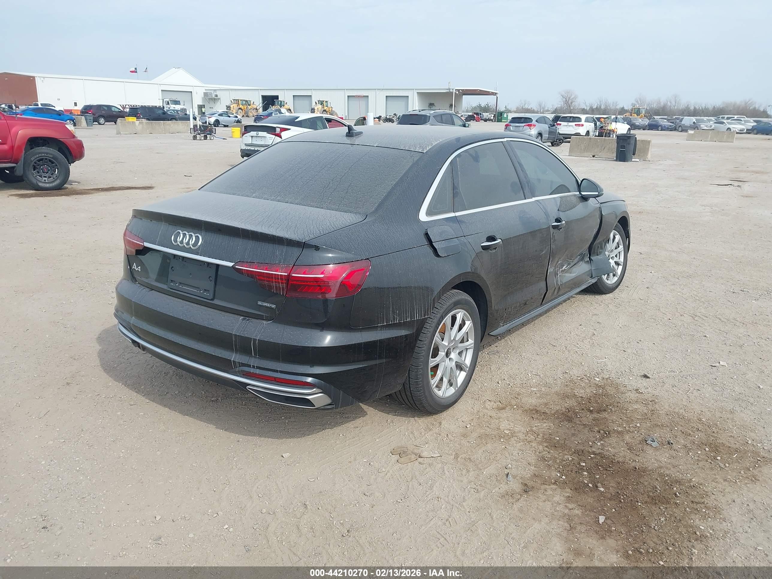 AUDI A4 image 4