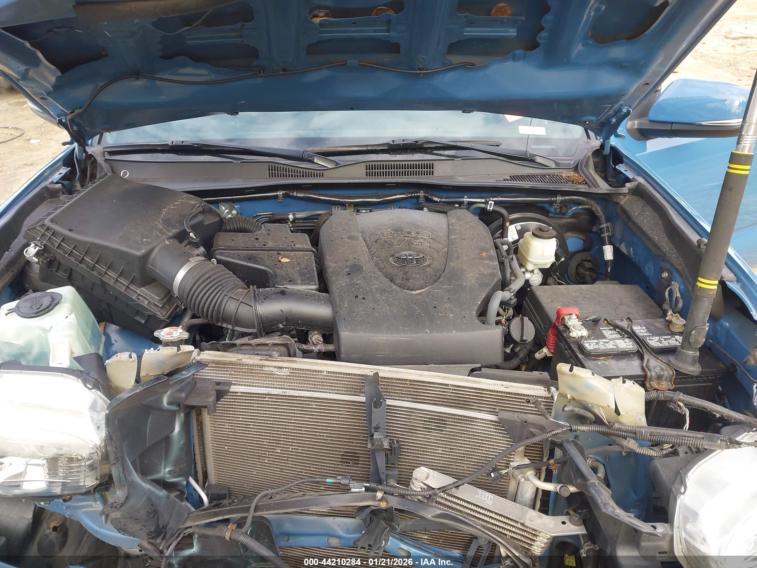 TOYOTA TACOMA image 10