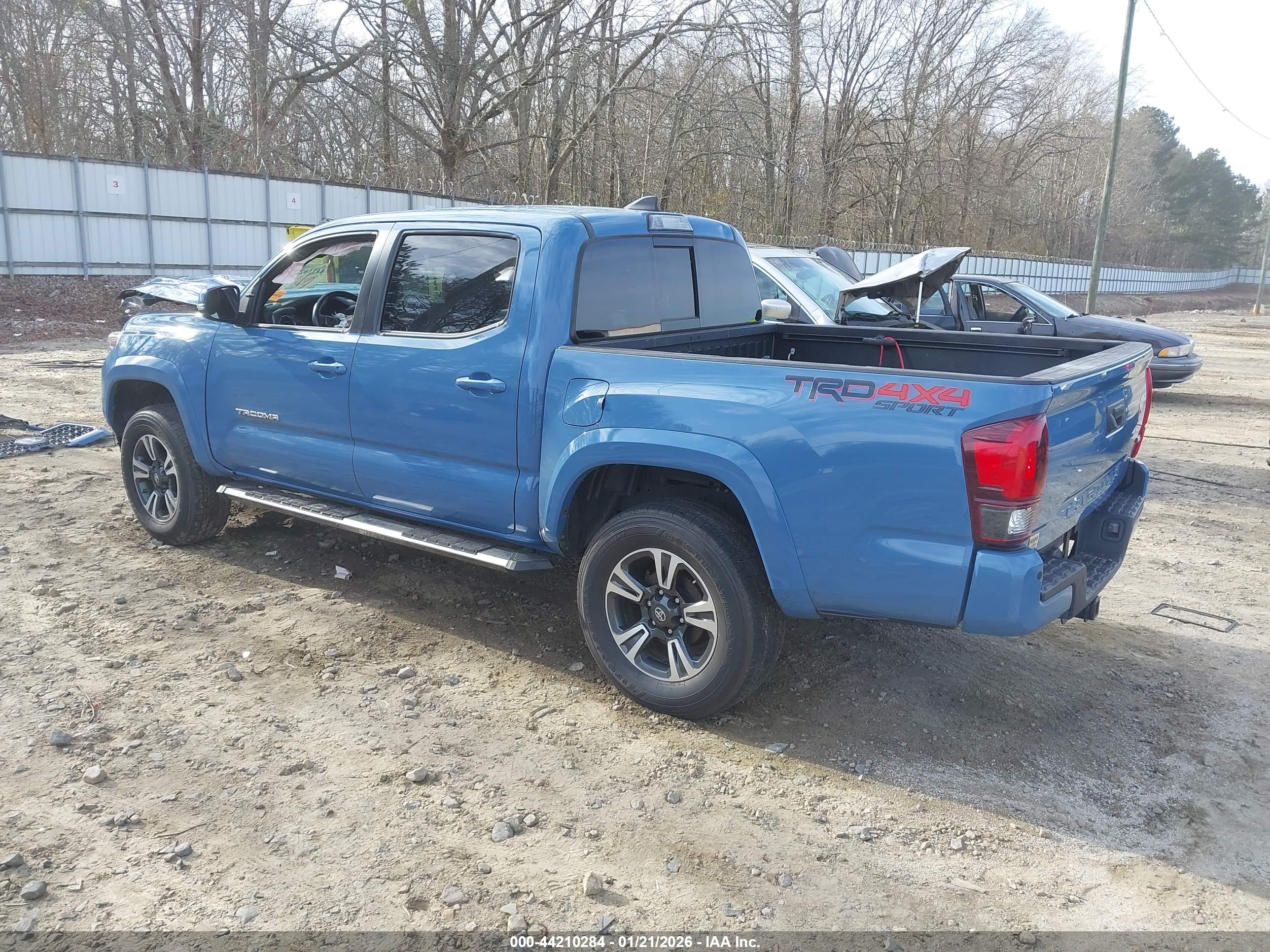 TOYOTA TACOMA image 3