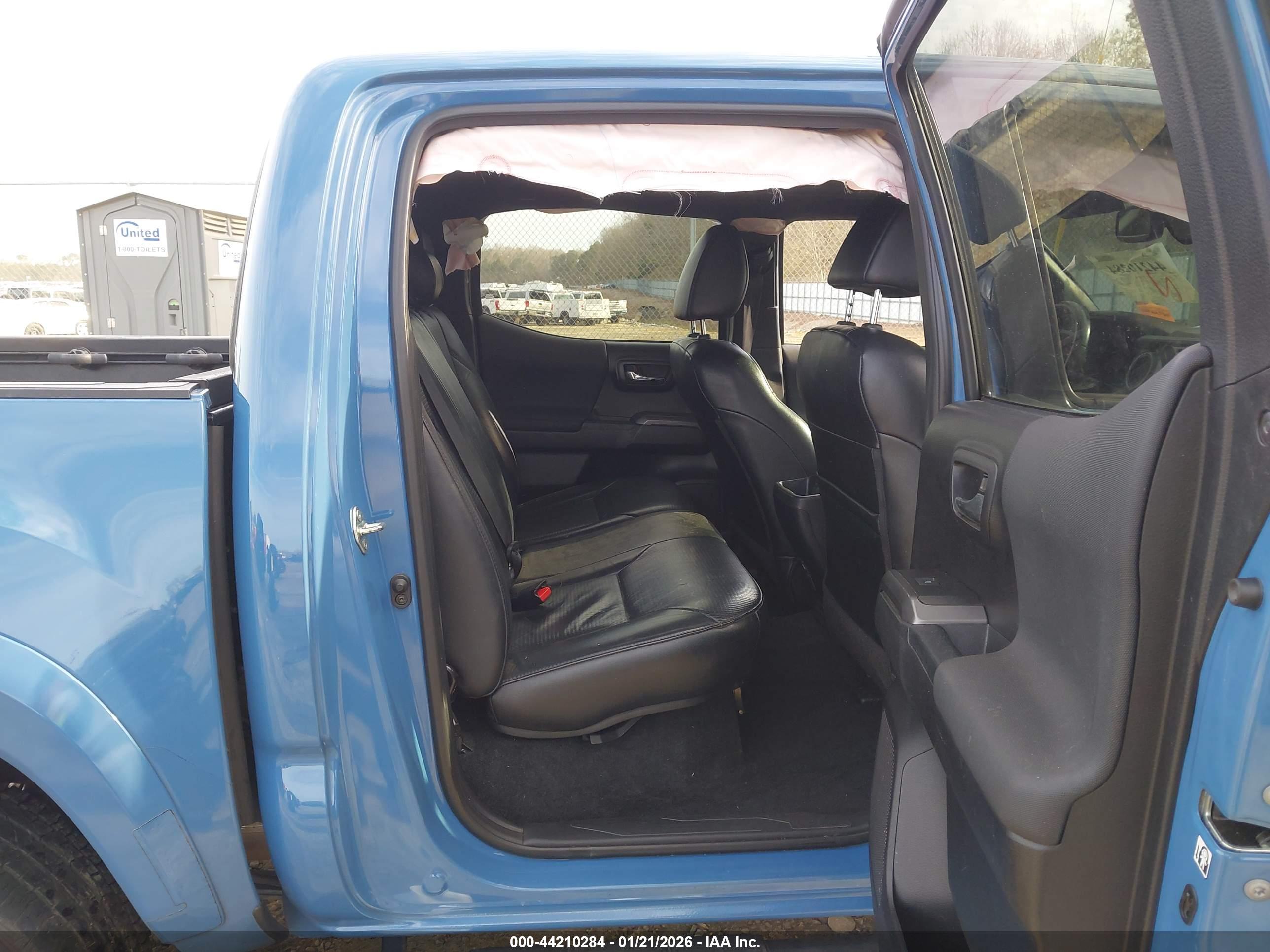 TOYOTA TACOMA image 8