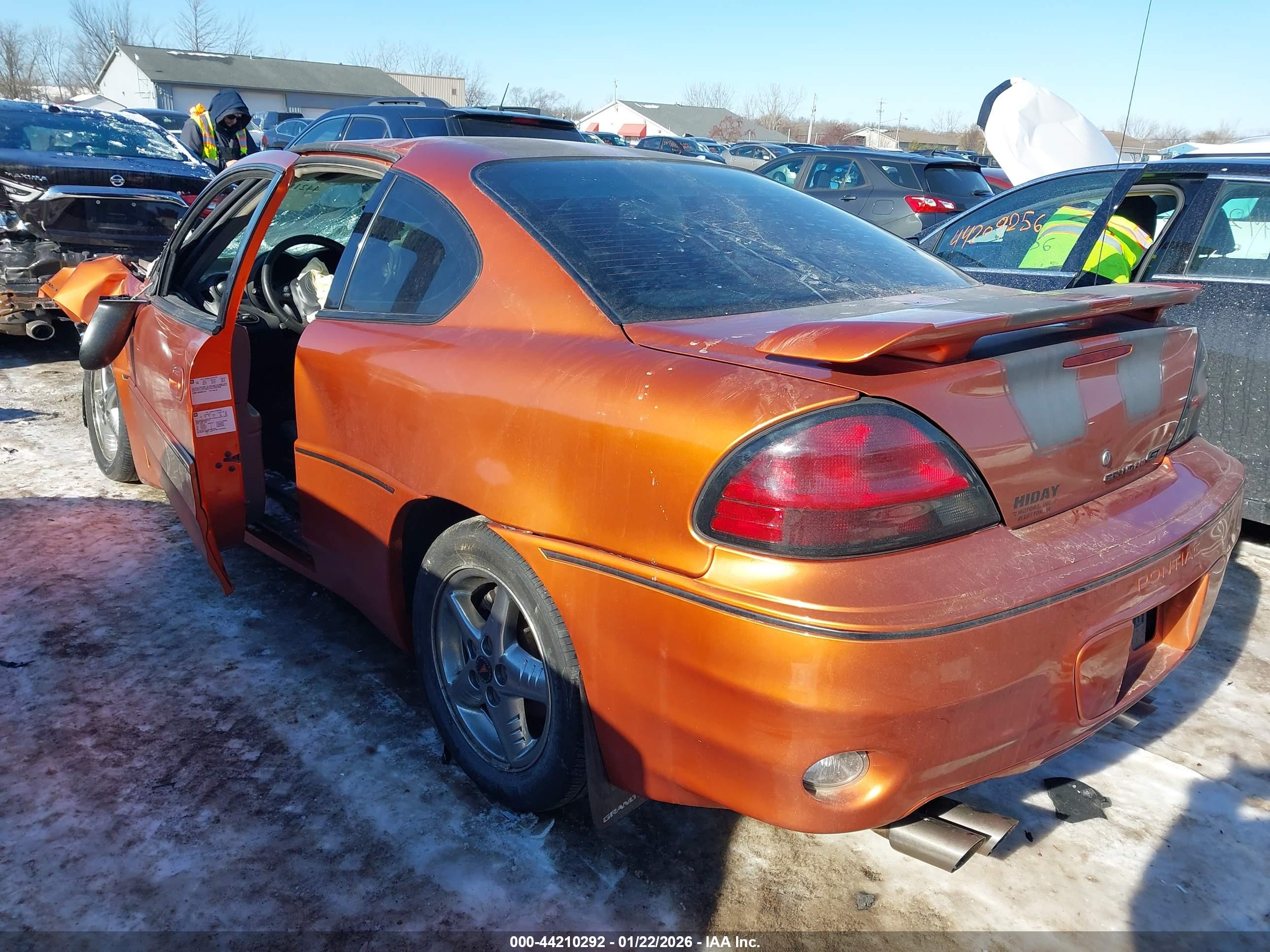 PONTIAC GRAND image 3