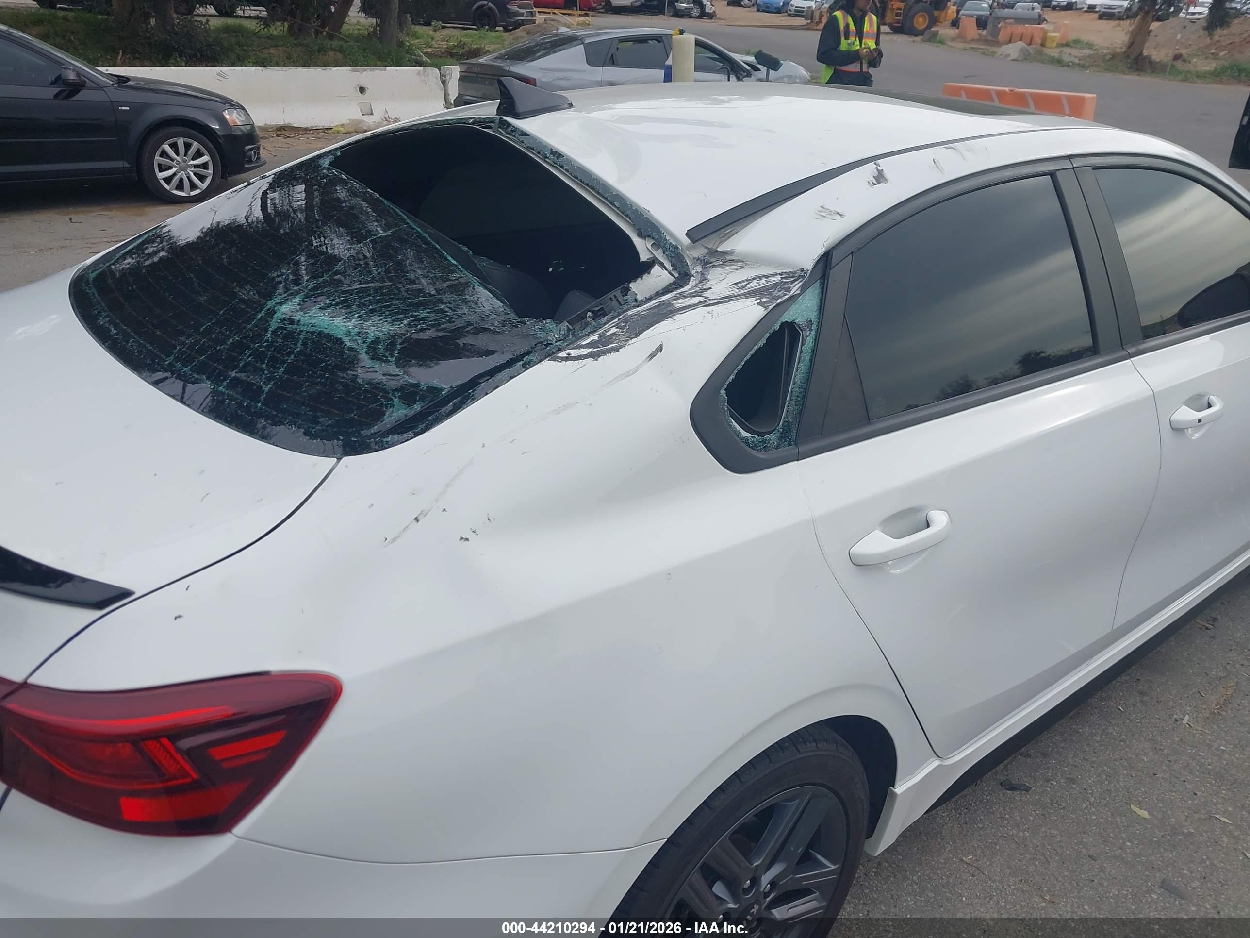 KIA FORTE image 6