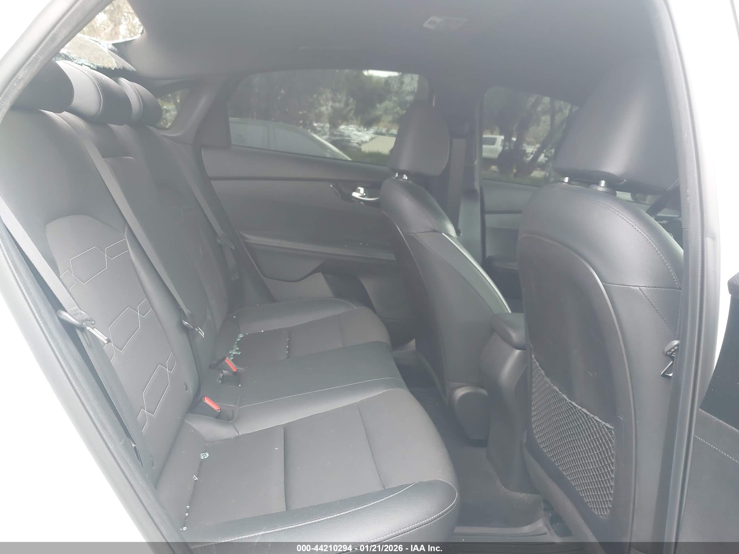 KIA FORTE image 8