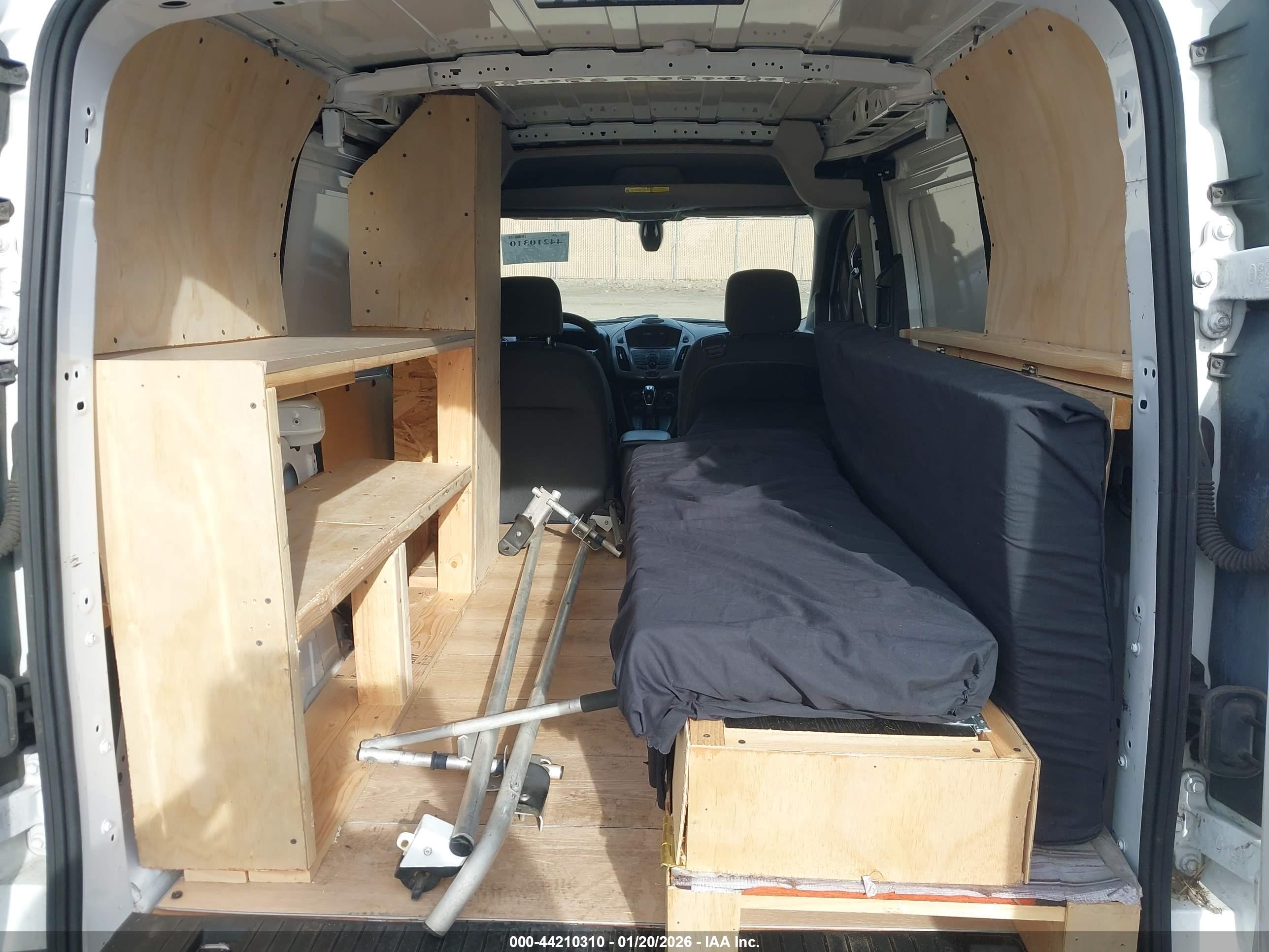 FORD TRANSIT image 8