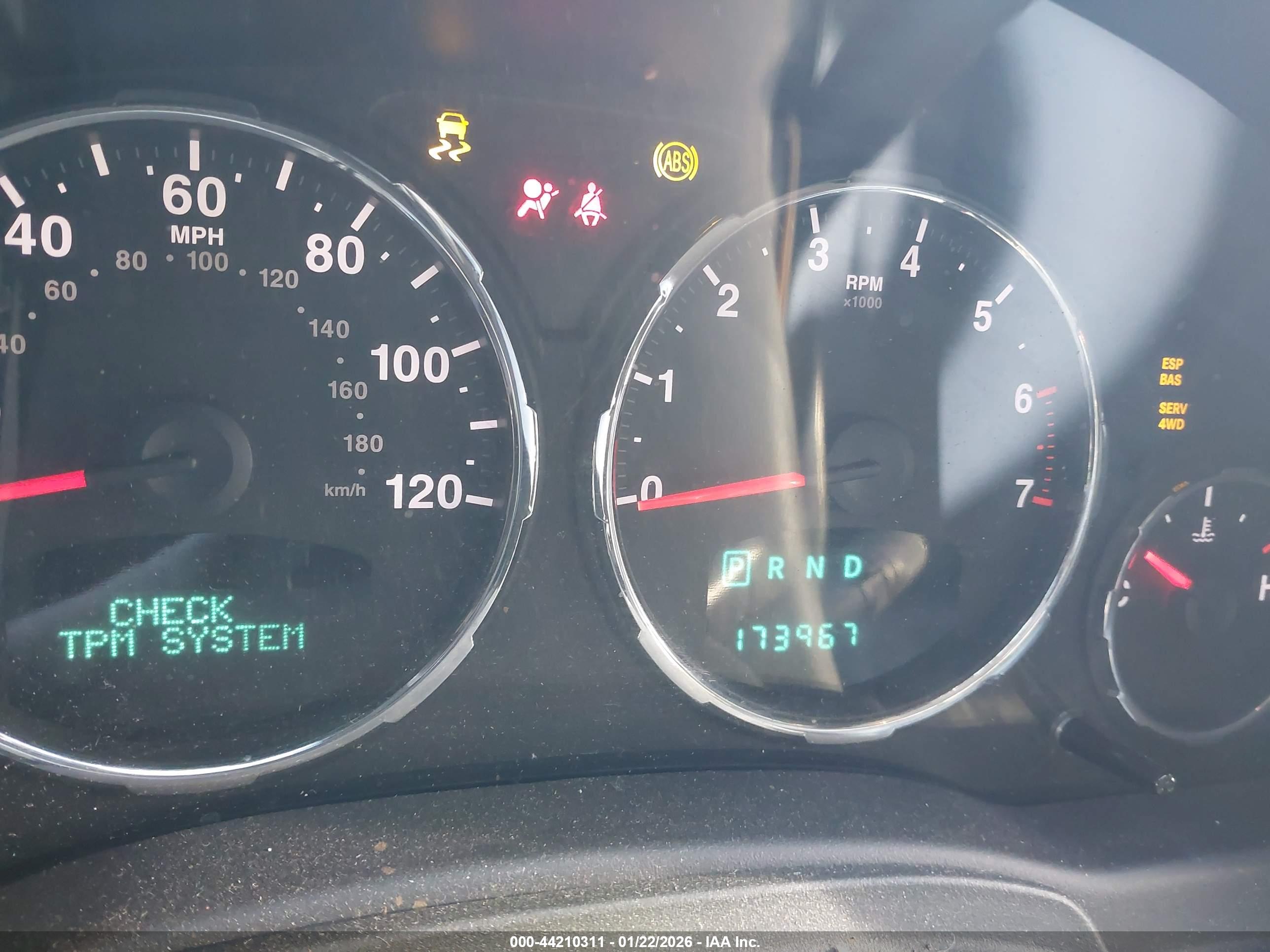 JEEP LIBERTY image 7