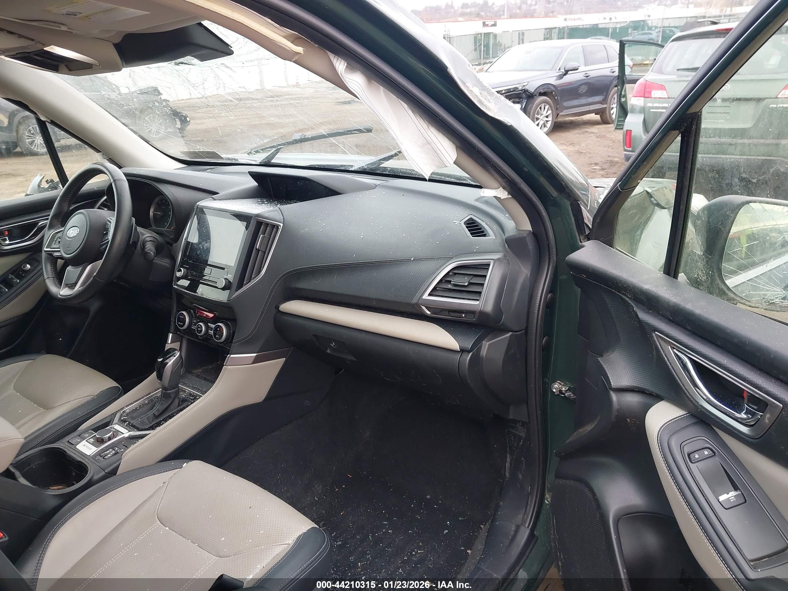 SUBARU FORESTER image 5