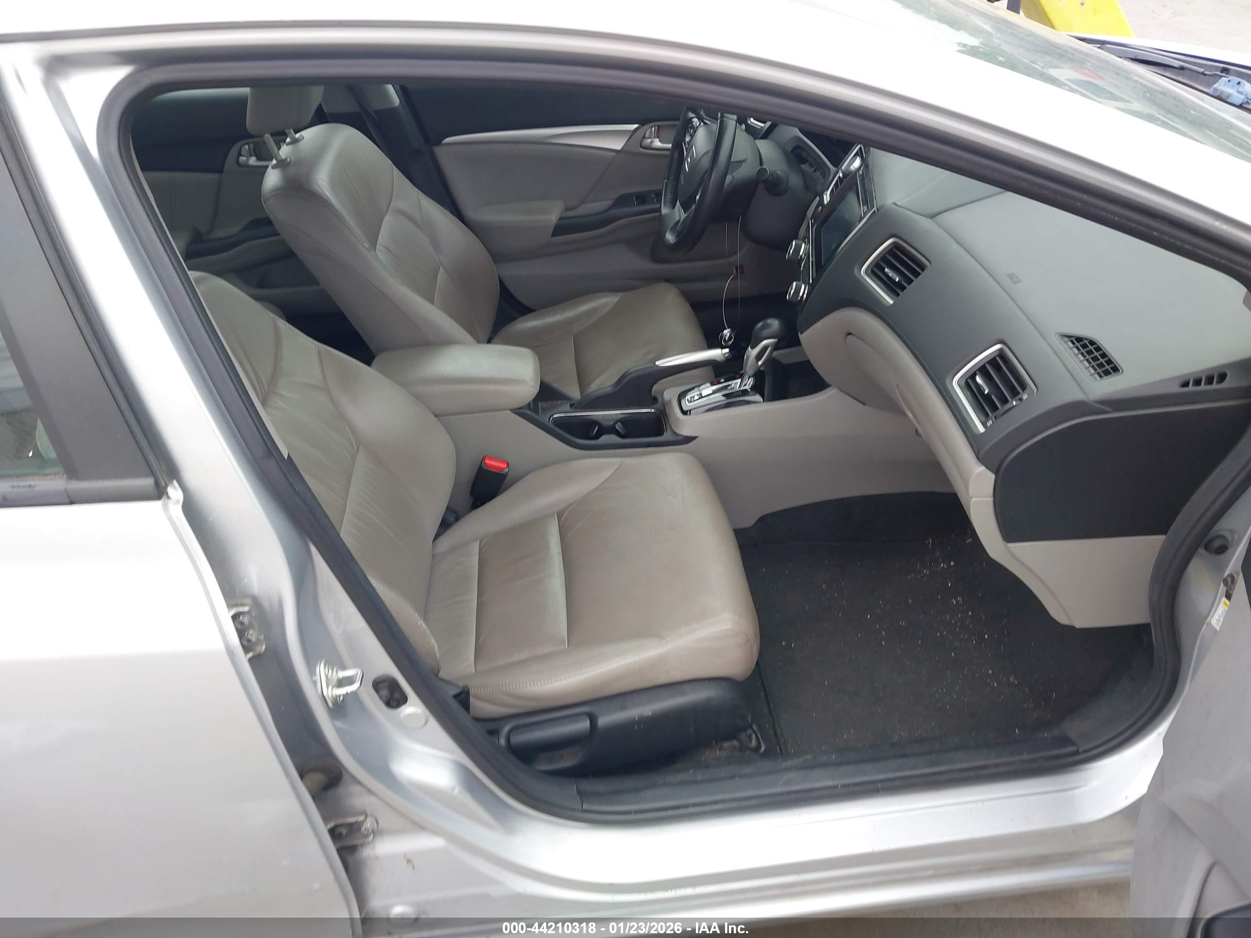 HONDA CIVIC image 5