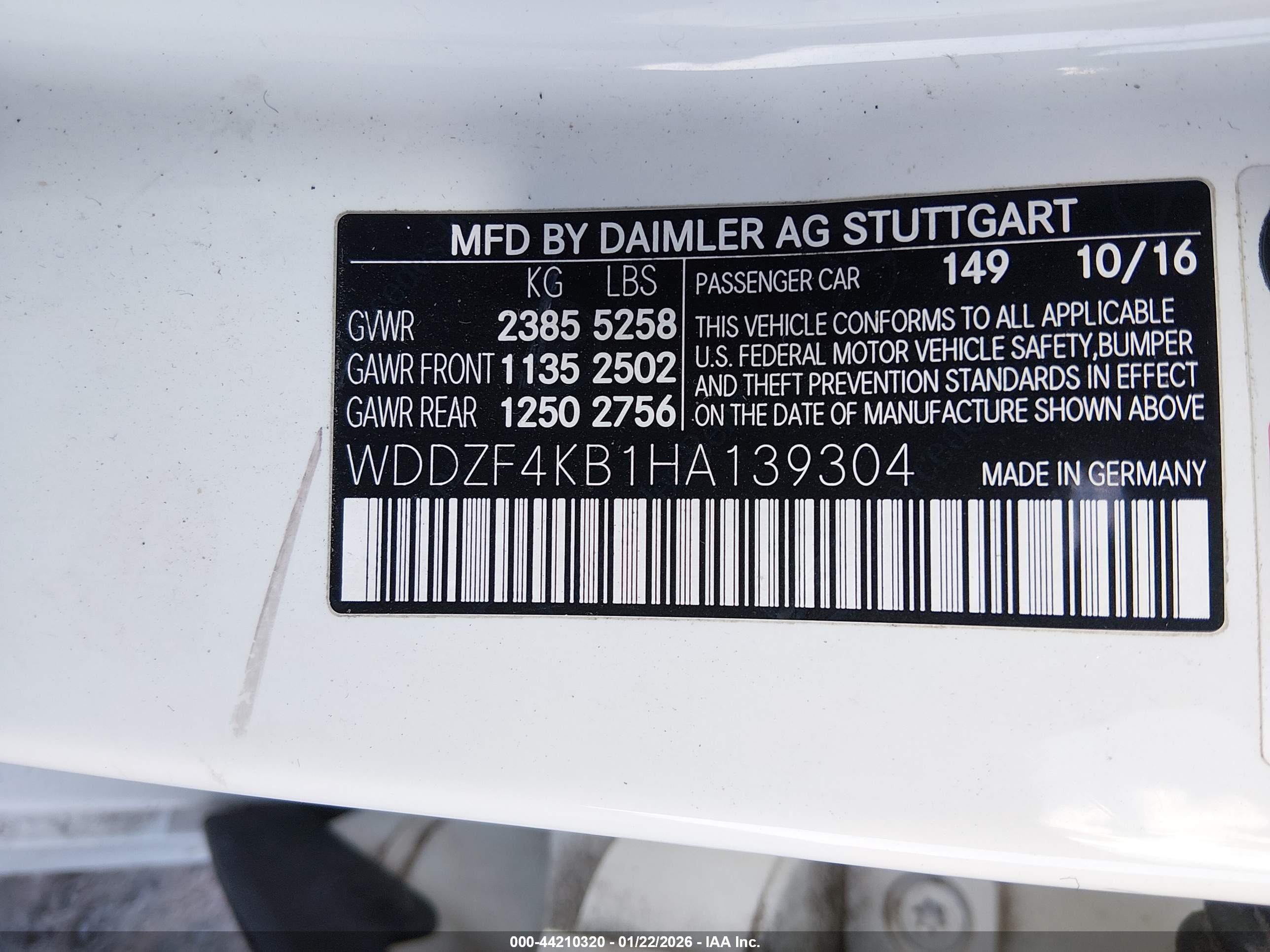 MERCEDES-BENZ E image 9