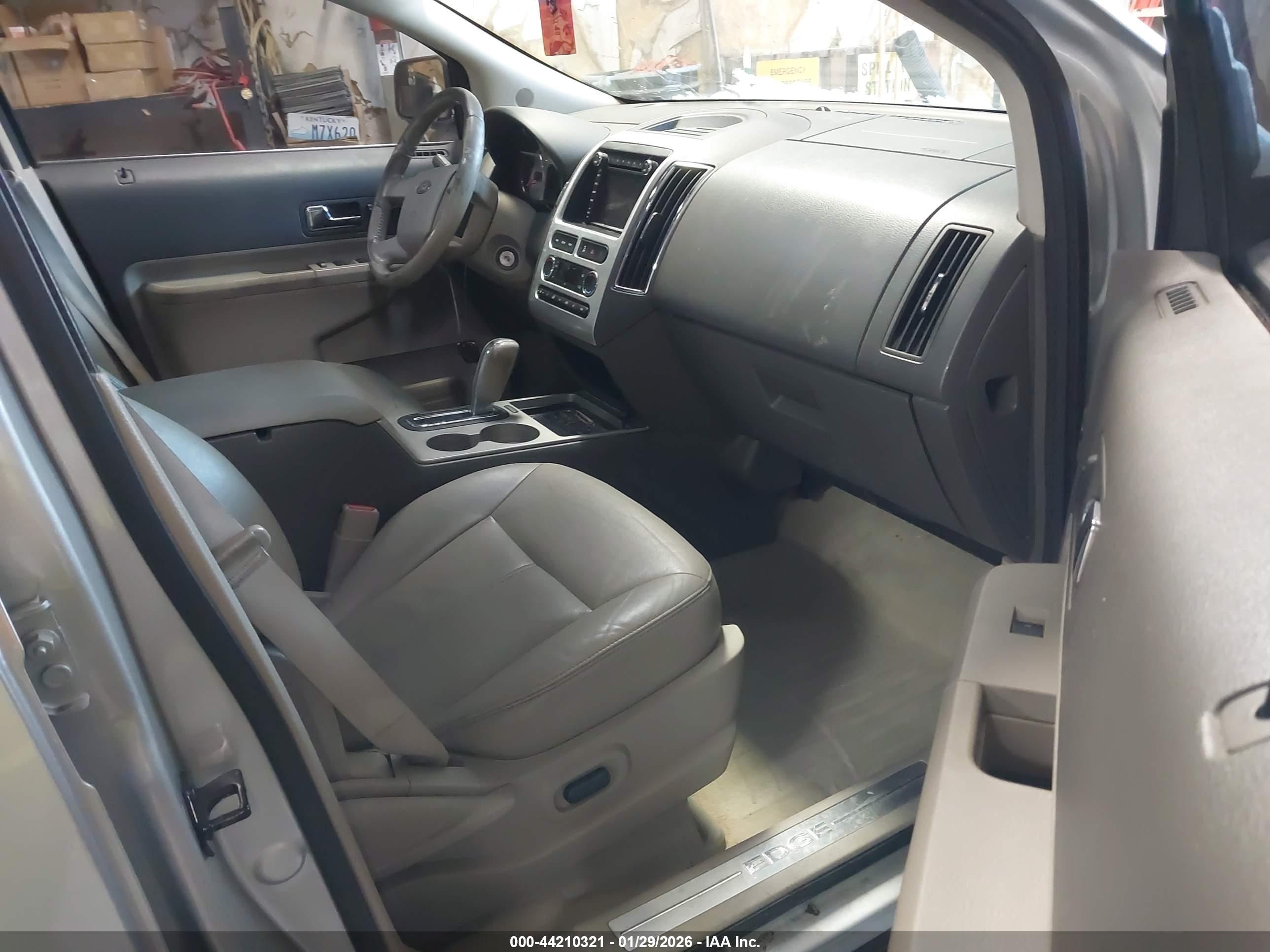 FORD EDGE image 5